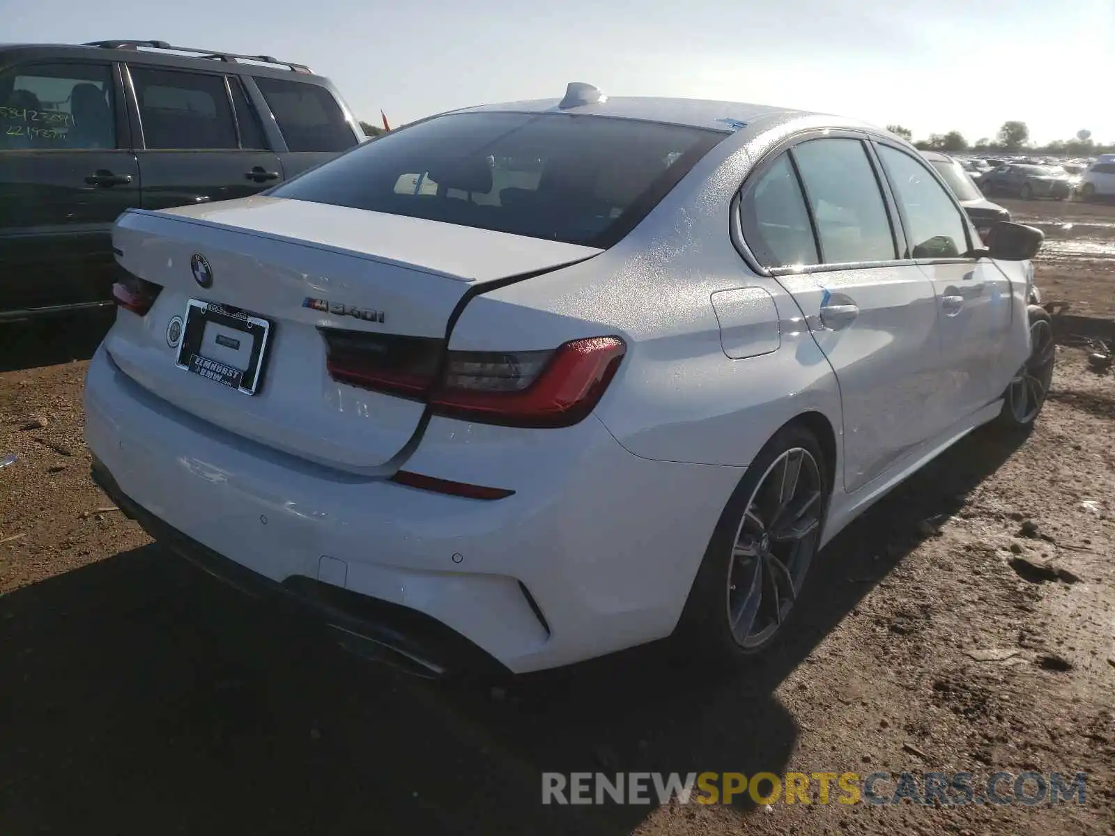 4 Photograph of a damaged car 3MW5U9J0XM8B57301 BMW M3 2021