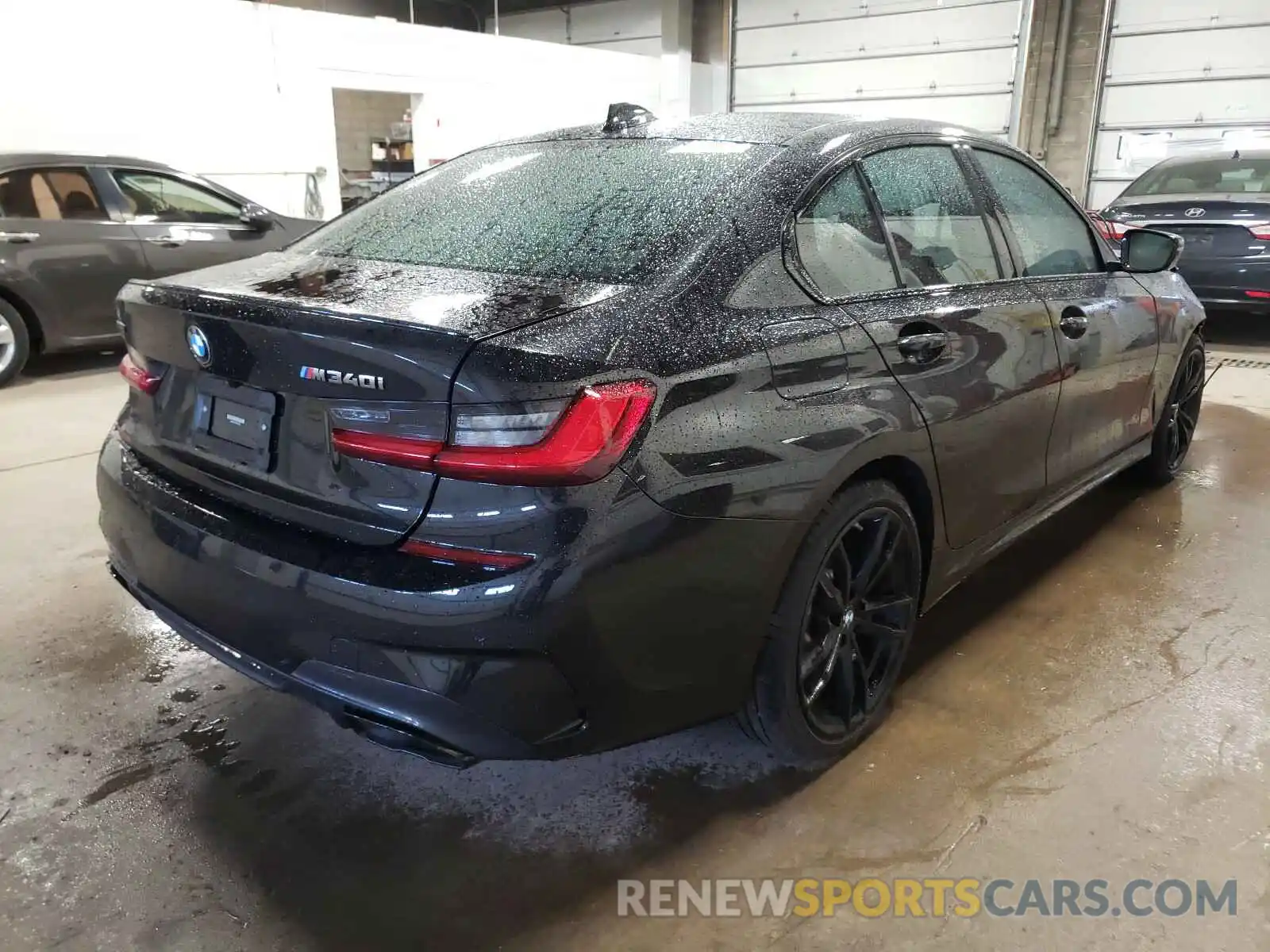 4 Photograph of a damaged car WBA5U9C05MFK19000 BMW M3 2021