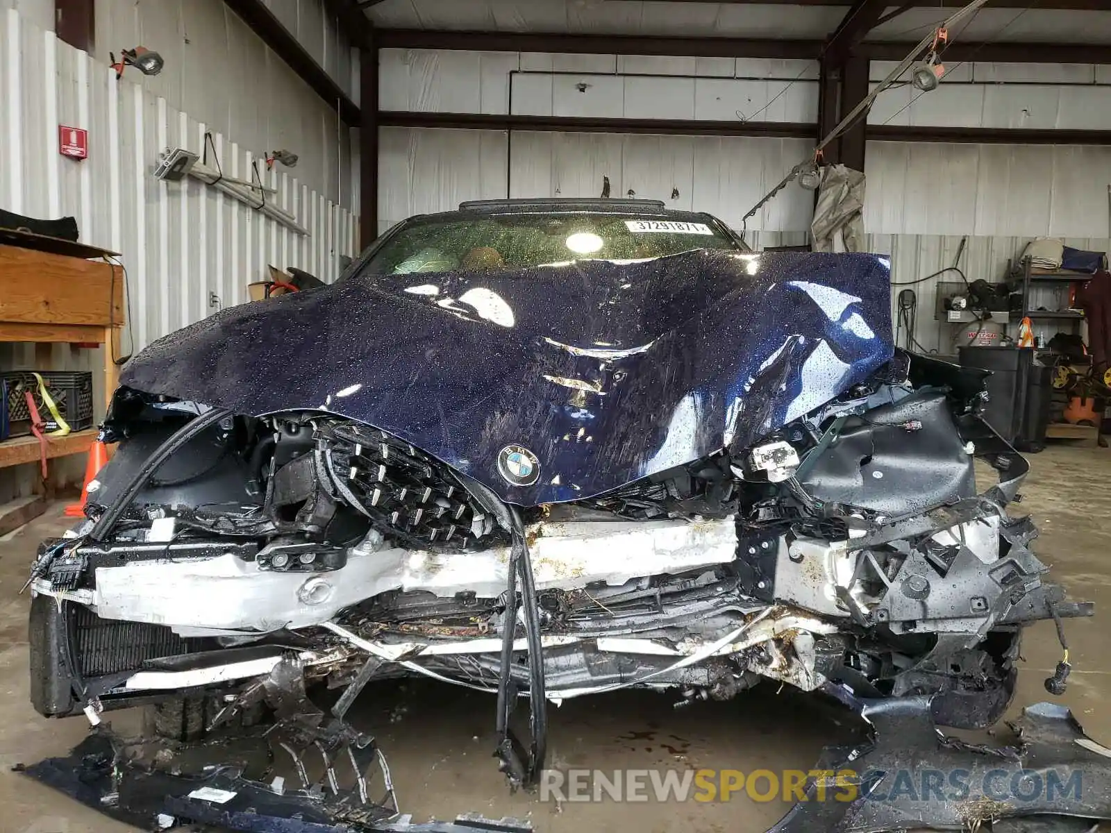 9 Photograph of a damaged car WBA5U9C08MFK69471 BMW M3 2021