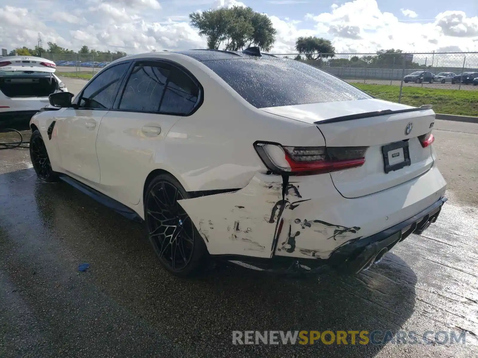 3 Photograph of a damaged car WBS33AY00MFL01331 BMW M3 2021