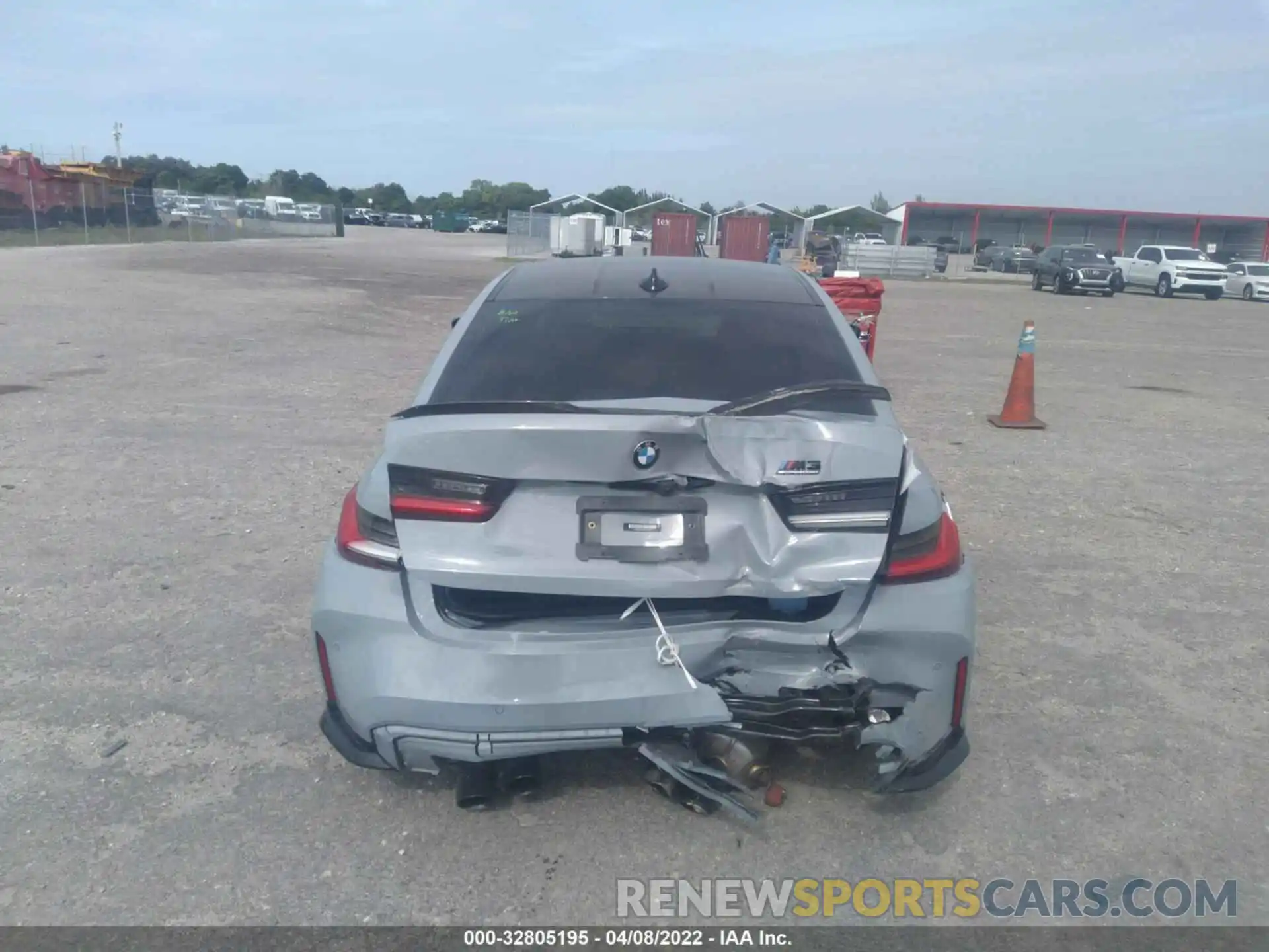 6 Photograph of a damaged car WBS33AY0XMFL18122 BMW M3 2021