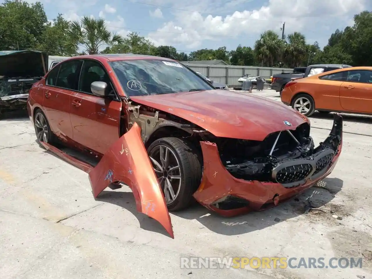 1 Photograph of a damaged car 3MW5U7J01N8C25586 BMW M3 2022