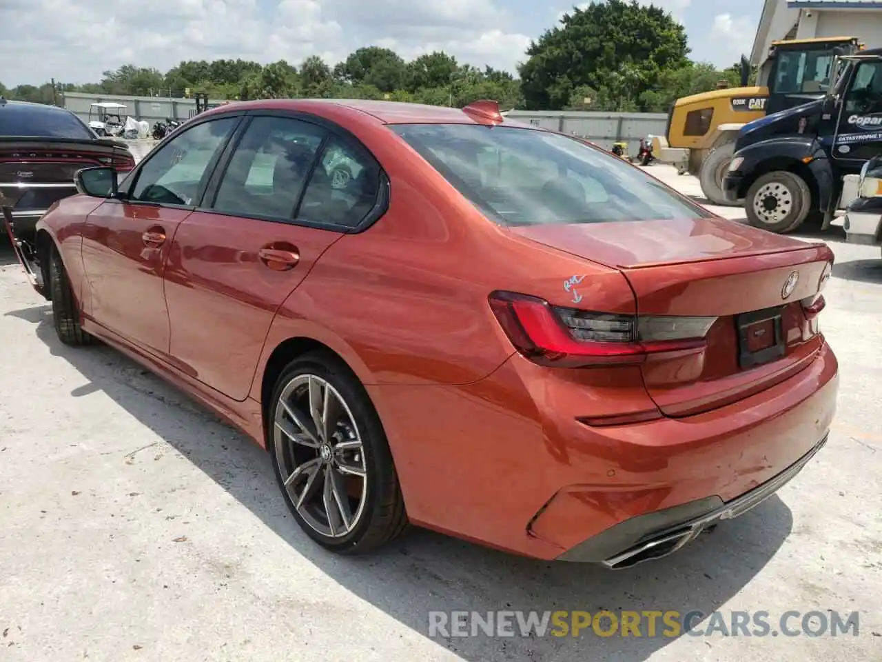 3 Photograph of a damaged car 3MW5U7J01N8C25586 BMW M3 2022