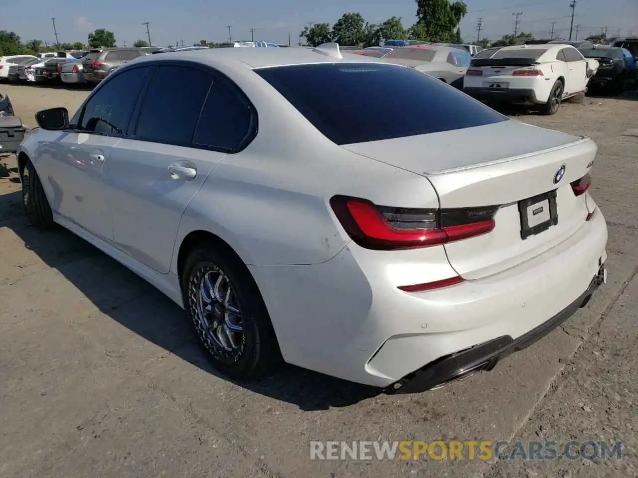 3 Photograph of a damaged car 3MW5U7J03N8C27176 BMW M3 2022