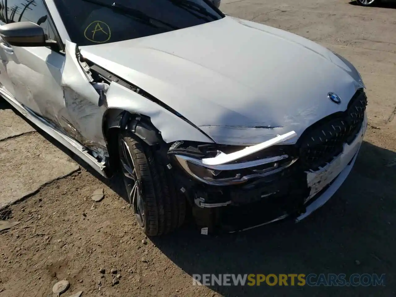 9 Photograph of a damaged car 3MW5U7J03N8C27176 BMW M3 2022