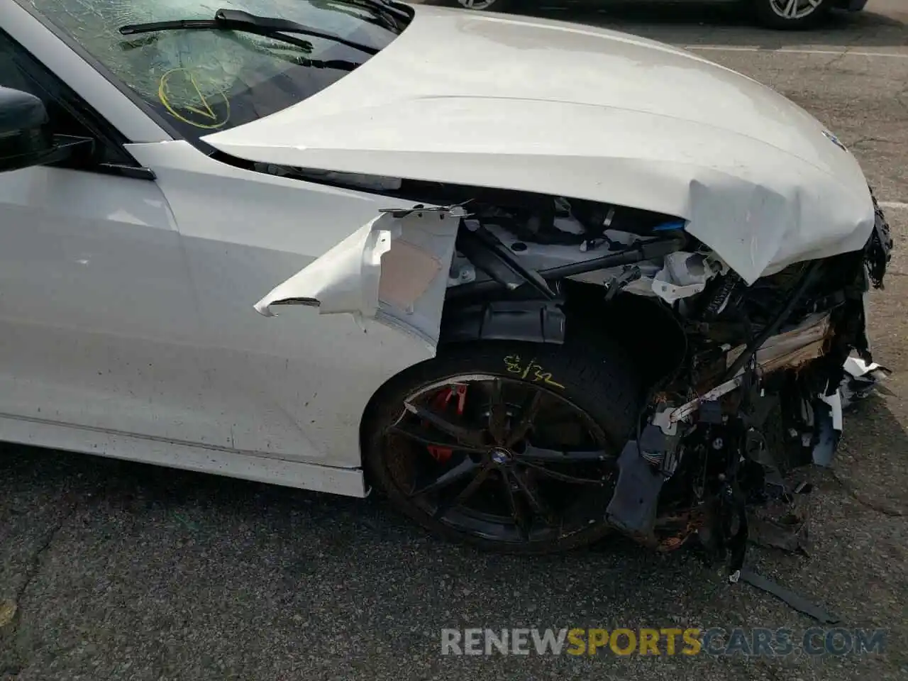 9 Photograph of a damaged car 3MW5U7J03N8C45760 BMW M3 2022