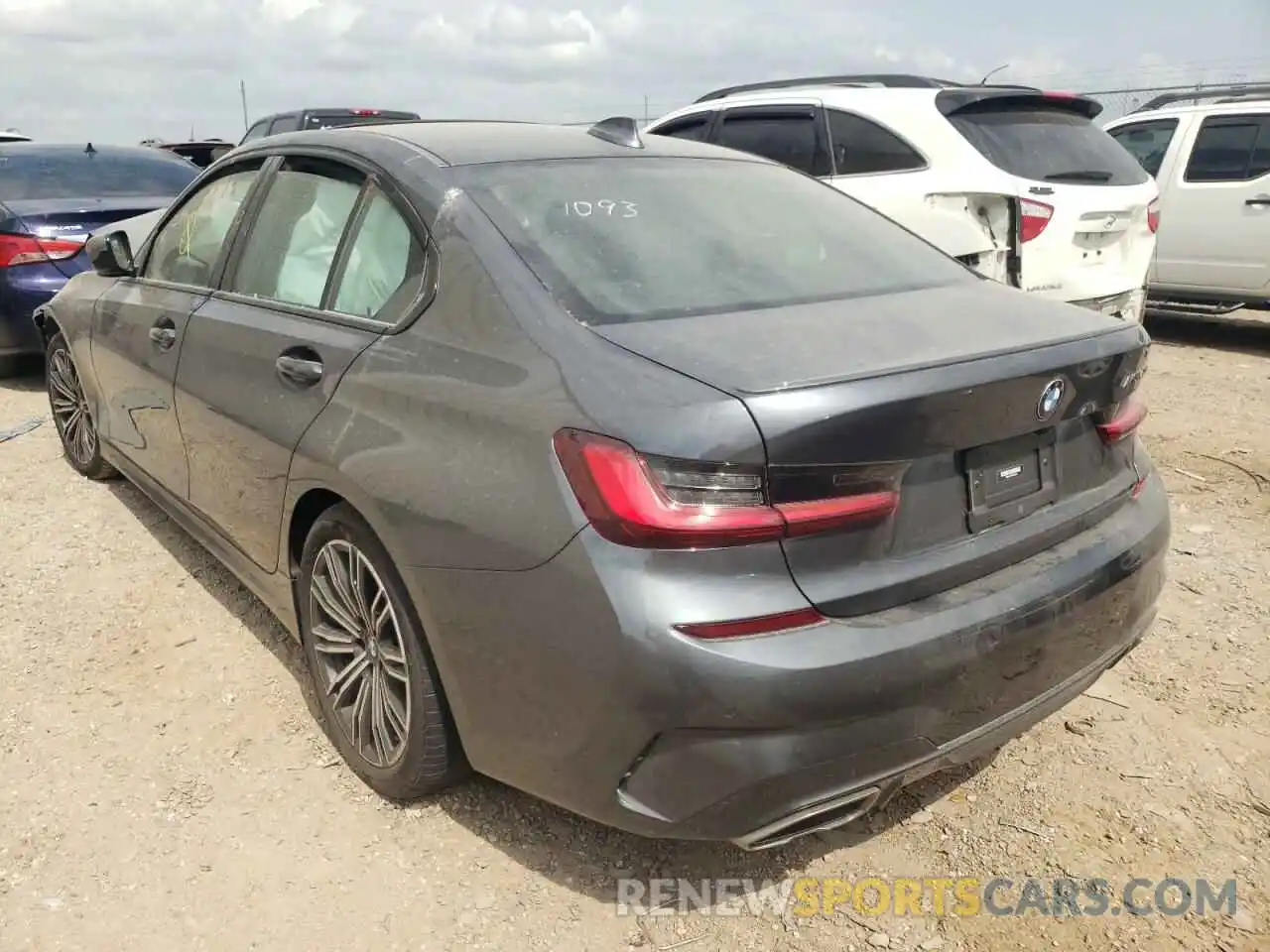 3 Photograph of a damaged car 3MW5U7J07N8C32784 BMW M3 2022