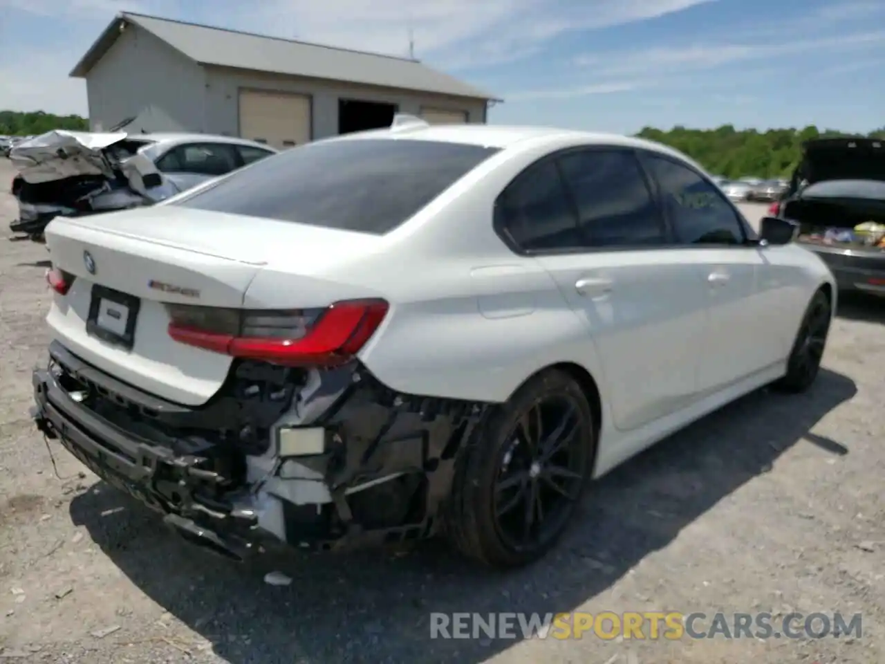 4 Photograph of a damaged car 3MW5U9J01N8C22764 BMW M3 2022