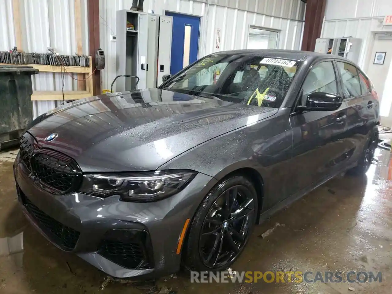 2 Photograph of a damaged car 3MW5U9J01N8C41105 BMW M3 2022