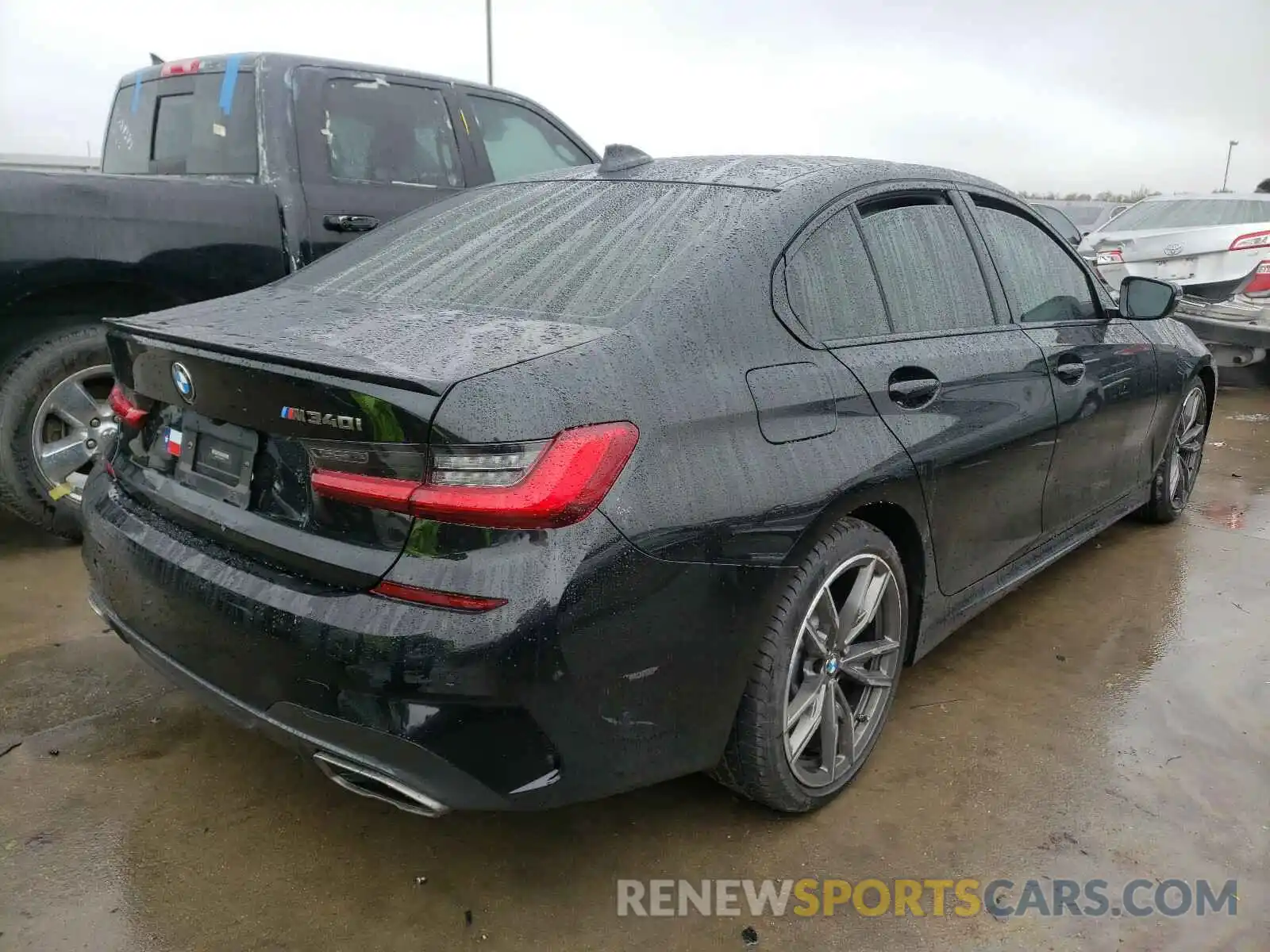 4 Photograph of a damaged car 3MW5U7J0XL8B36130 BMW M340I 2020