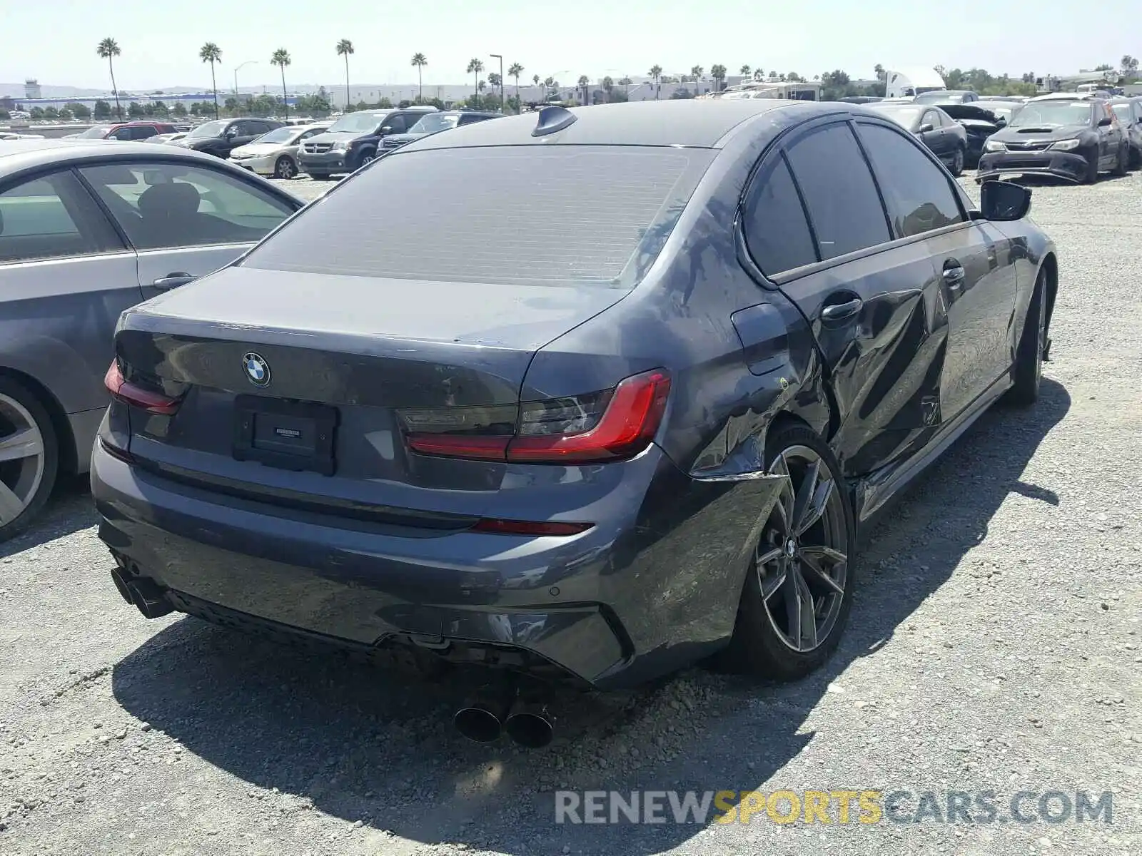 4 Photograph of a damaged car WBA5U7C00LFH01430 BMW M340I 2020