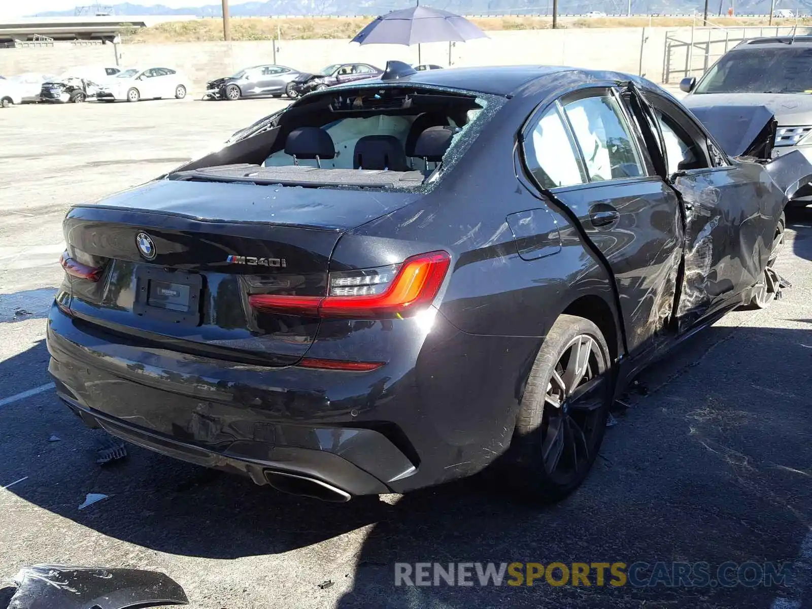 4 Photograph of a damaged car WBA5U7C08LAF54125 BMW M340I 2020