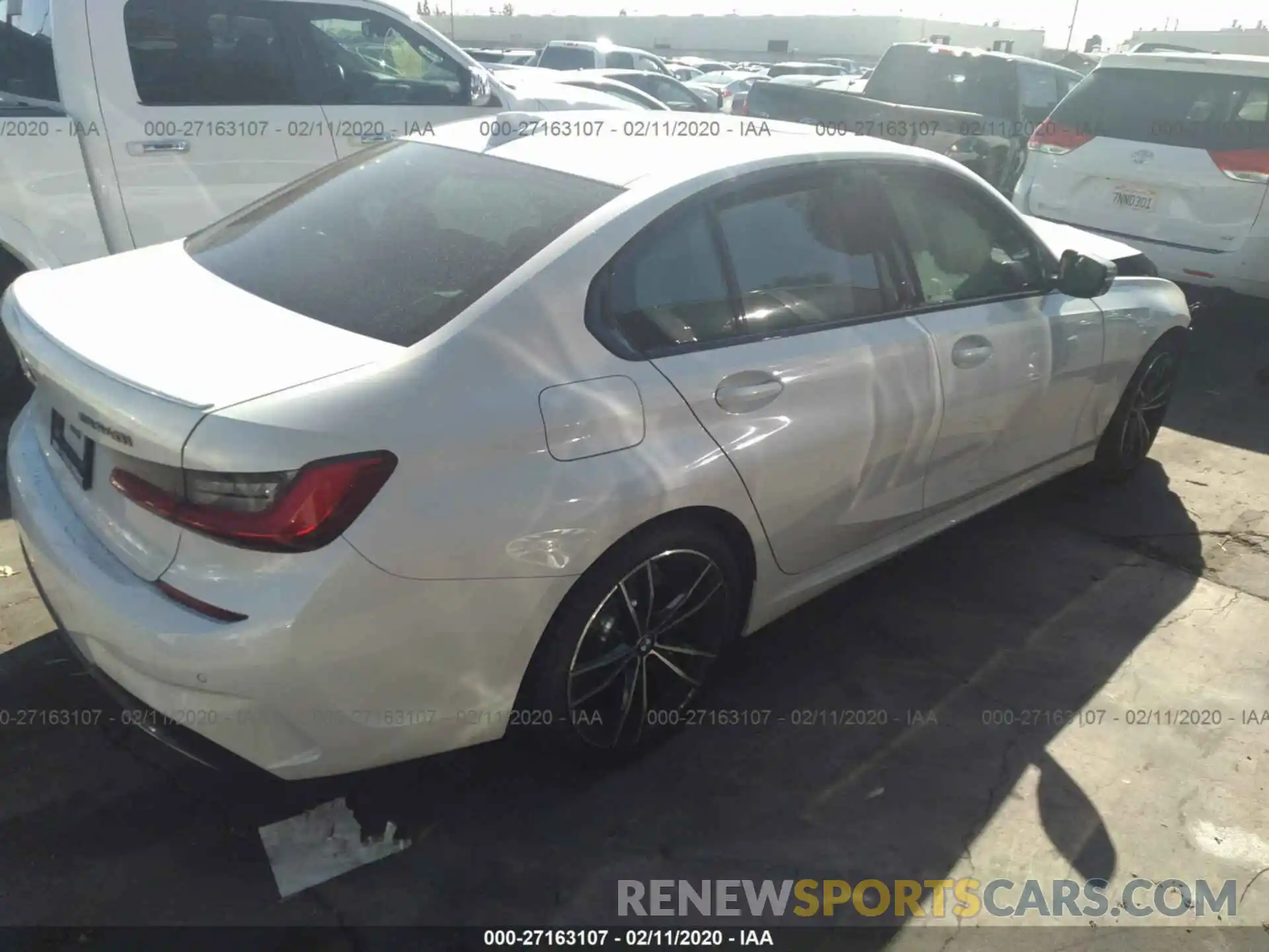 4 Photograph of a damaged car WBA5U7C08LFH38029 BMW M340I 2020