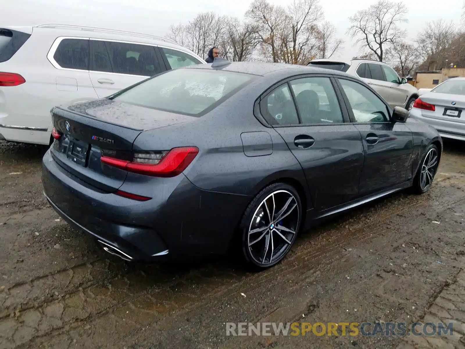 4 Photograph of a damaged car WBA5U7C0XLA234687 BMW M340I 2020