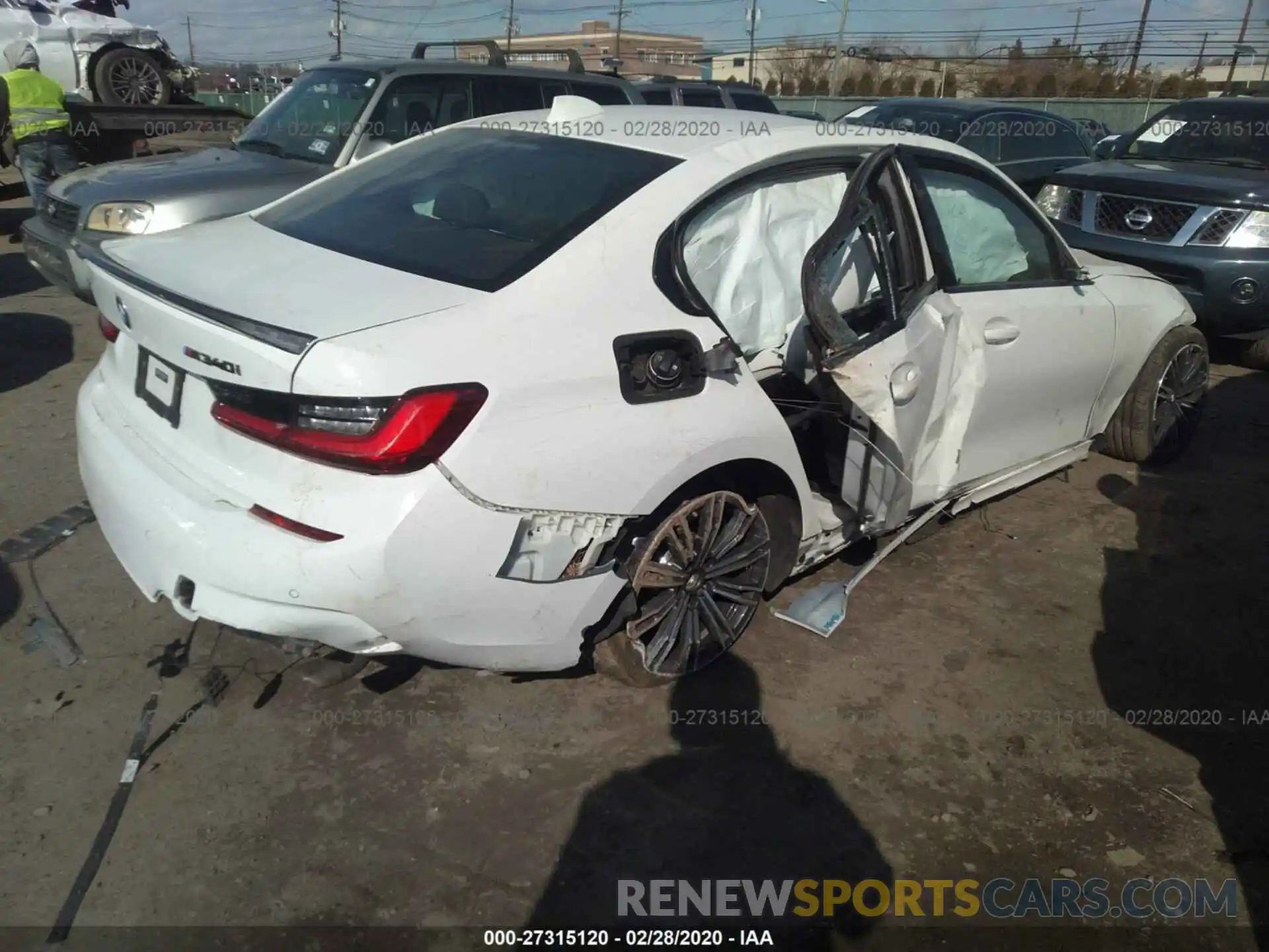 4 Photograph of a damaged car WBA5U9C02LFH28222 BMW M340XI 2020