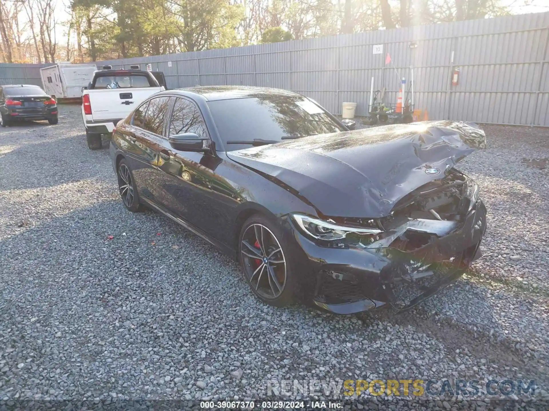 1 Фотография поврежденного автомобиля 3MW5U9J04M8B56001 BMW M340XI 2021