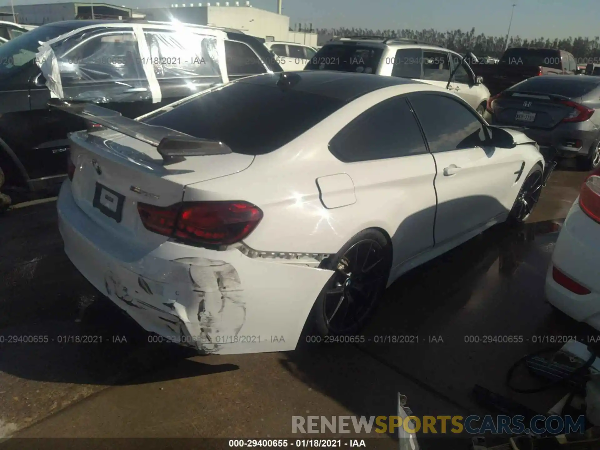 4 Photograph of a damaged car WBS3S7C56KAC09761 BMW M4 2019