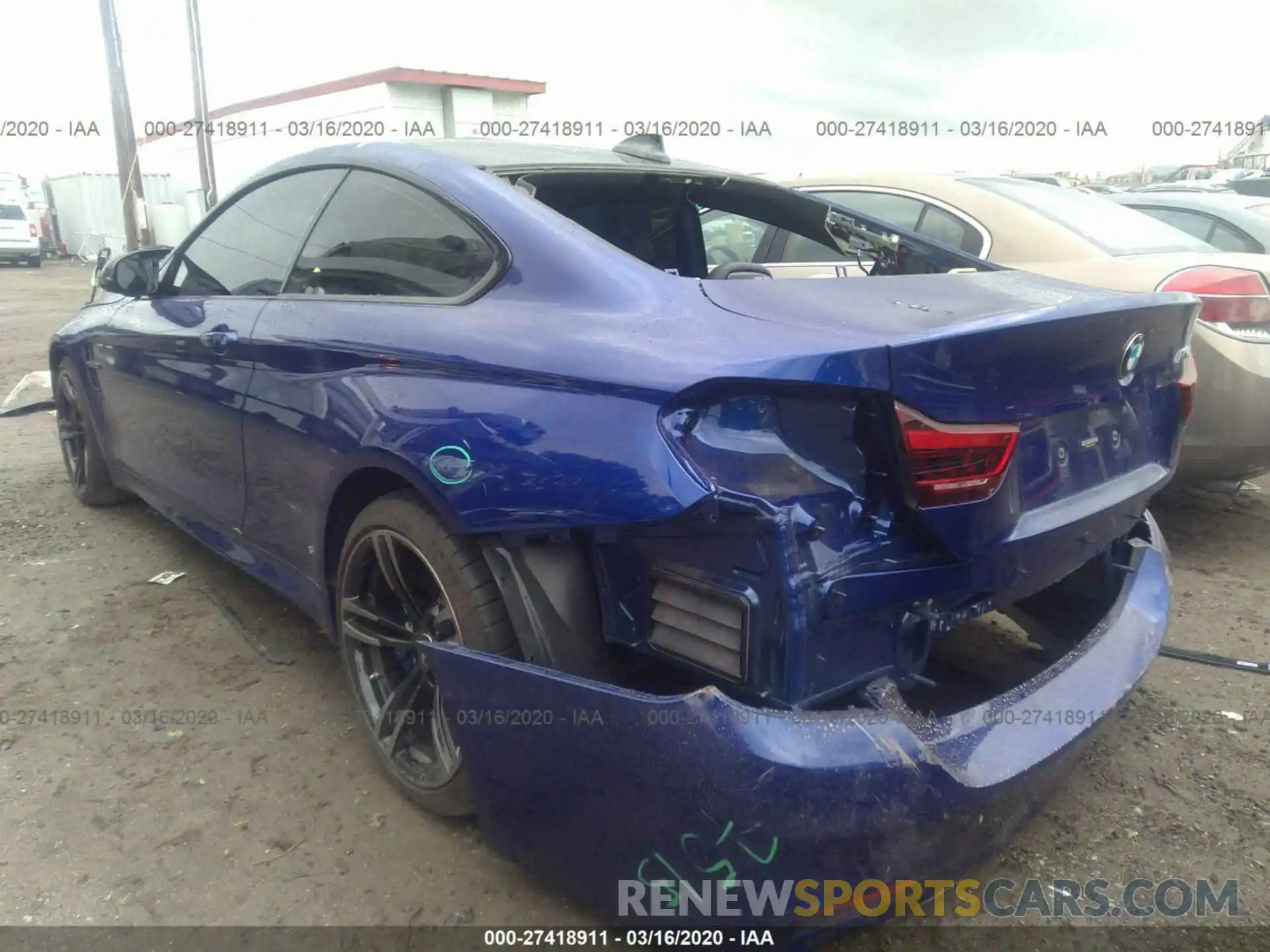 3 Photograph of a damaged car WBS3S7C57KAC09672 BMW M4 2019