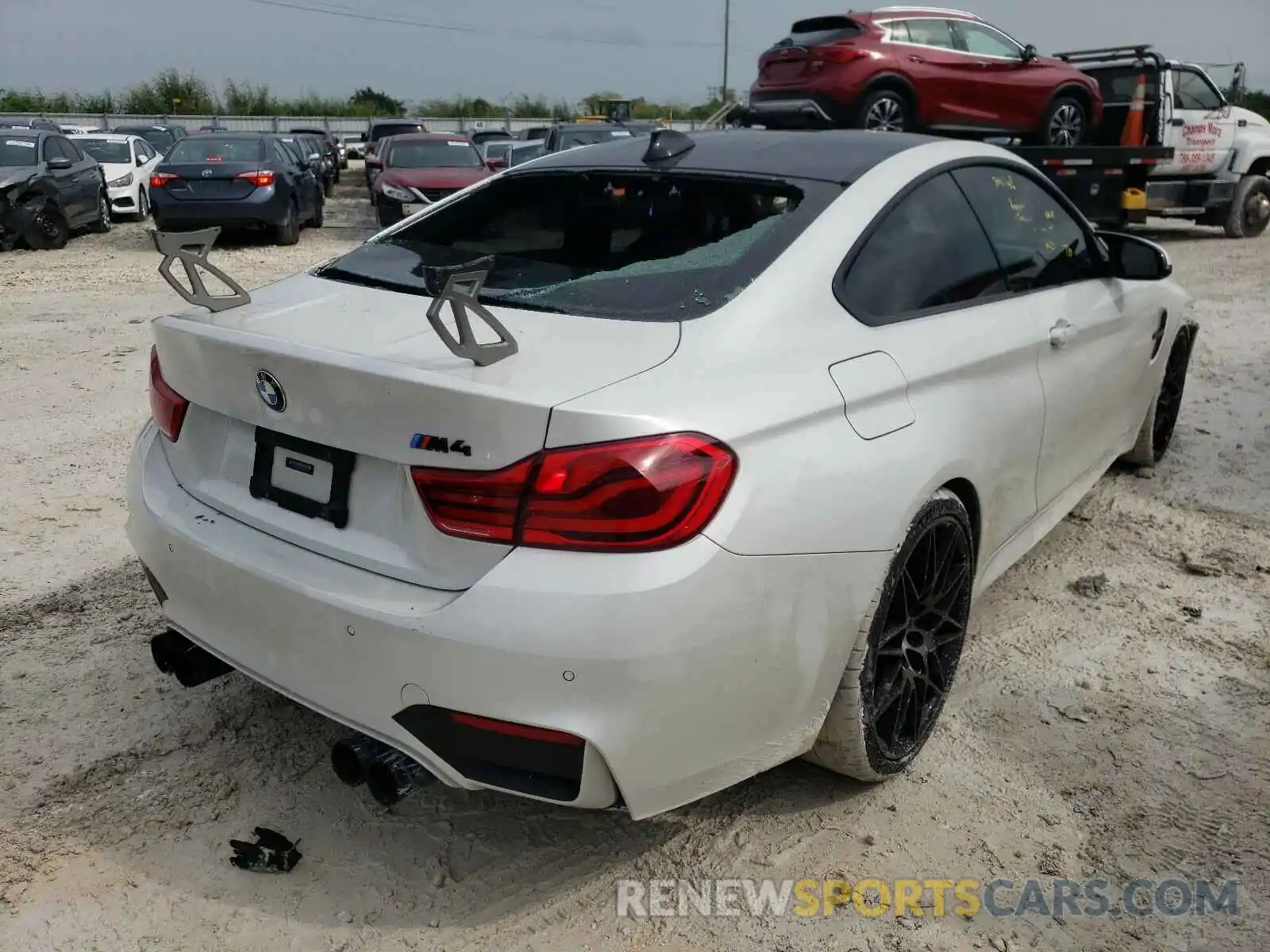 4 Photograph of a damaged car WBS4Y9C51KAG67237 BMW M4 2019