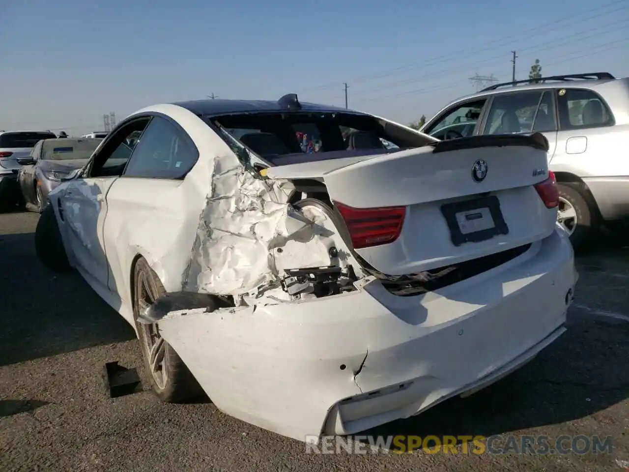 3 Photograph of a damaged car WBS4Y9C52KAG66937 BMW M4 2019