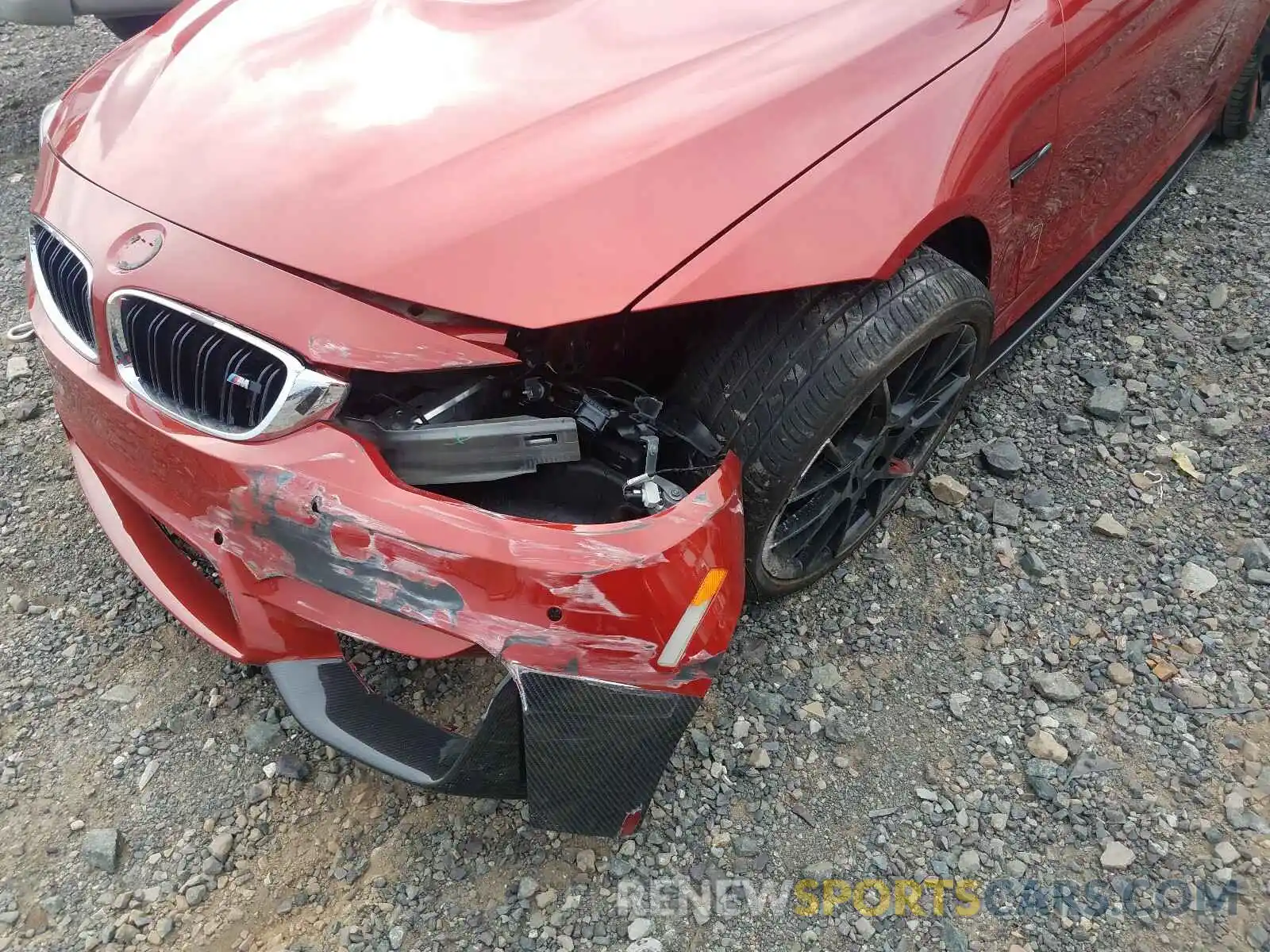 9 Photograph of a damaged car WBS4Y9C53KAG67045 BMW M4 2019