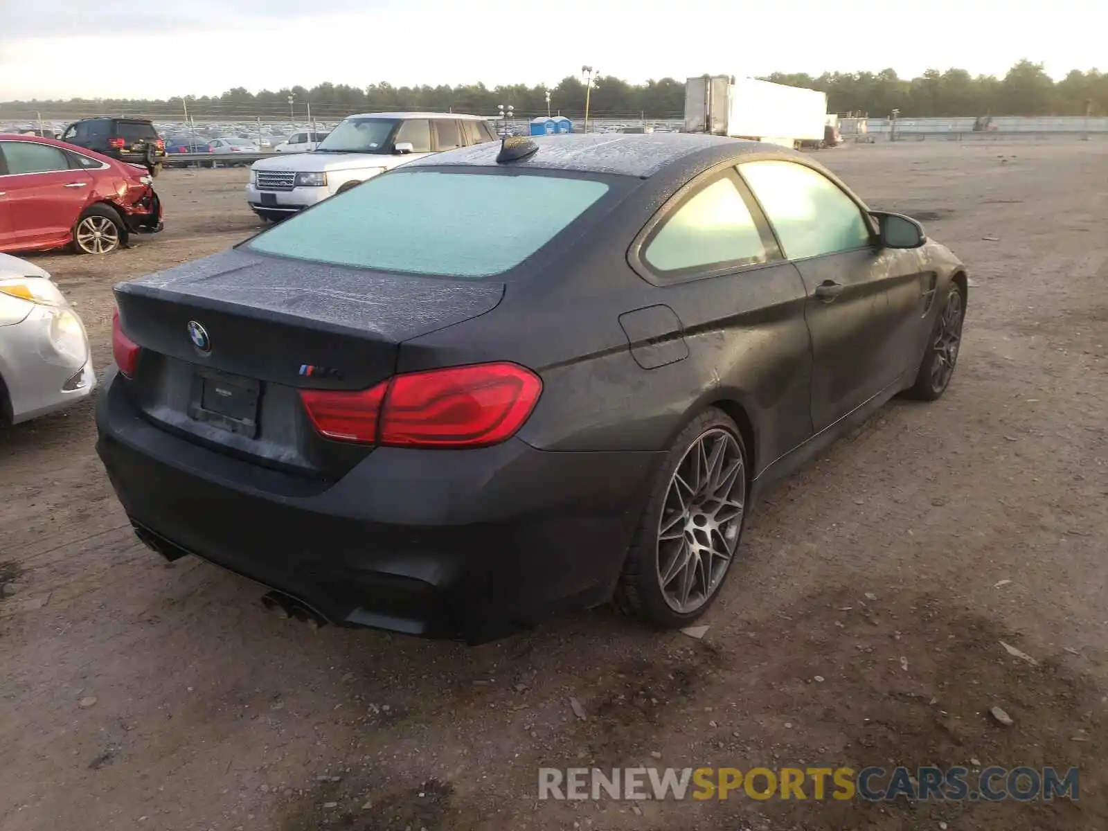 4 Photograph of a damaged car WBS4Y9C55KAG67368 BMW M4 2019