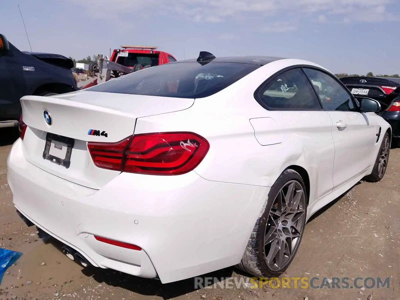 4 Photograph of a damaged car WBS4Y9C58KAG67431 BMW M4 2019