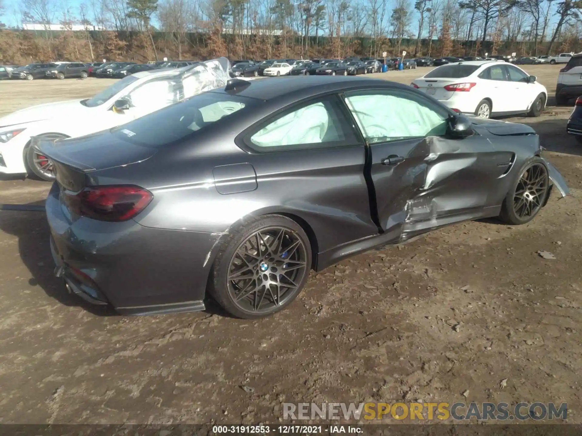 4 Фотография поврежденного автомобиля WBS4Y9C59KAG67468 BMW M4 2019