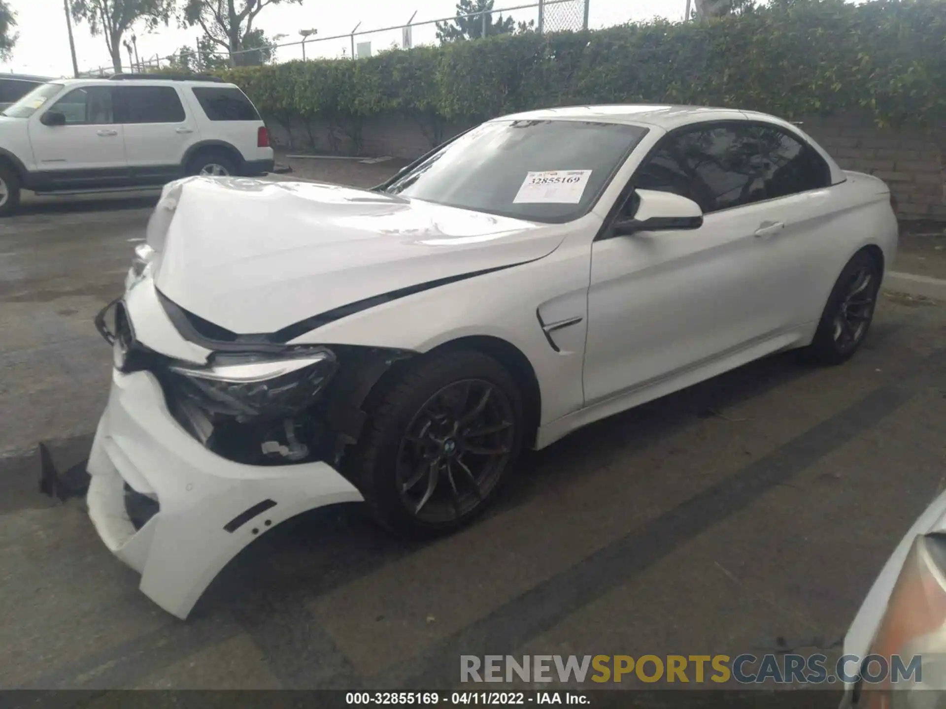 2 Photograph of a damaged car WBS4Z9C50KEJ63698 BMW M4 2019