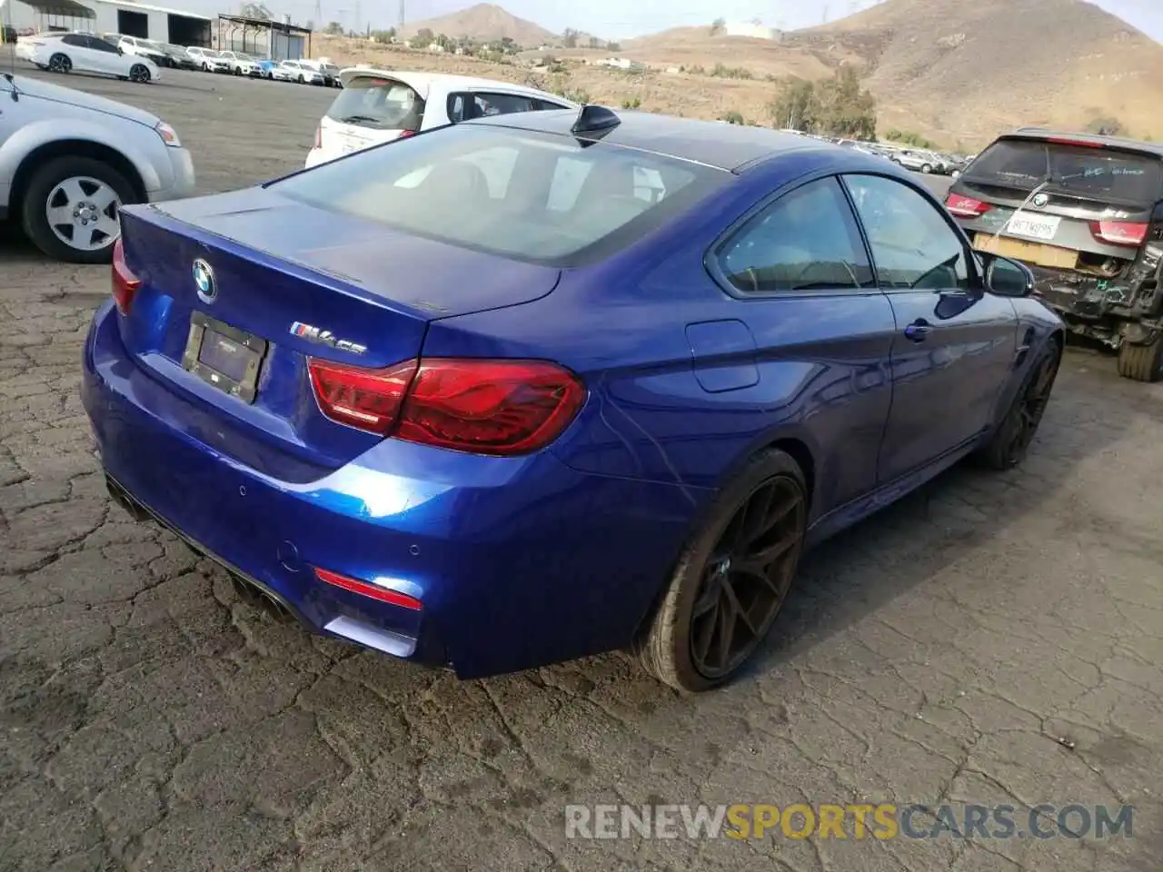 4 Photograph of a damaged car WBS3S7C03LFH10874 BMW M4 2020