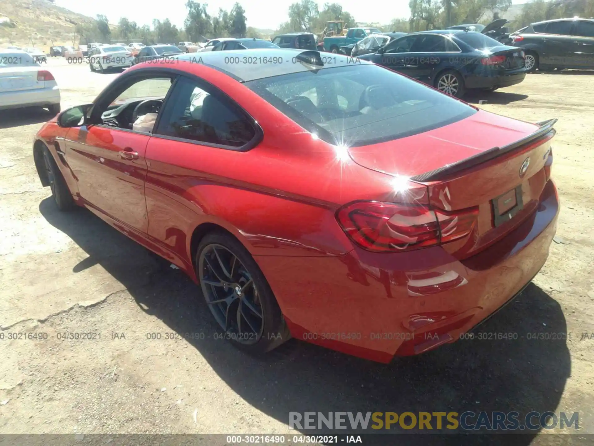 3 Photograph of a damaged car WBS3S7C07LAH85123 BMW M4 2020