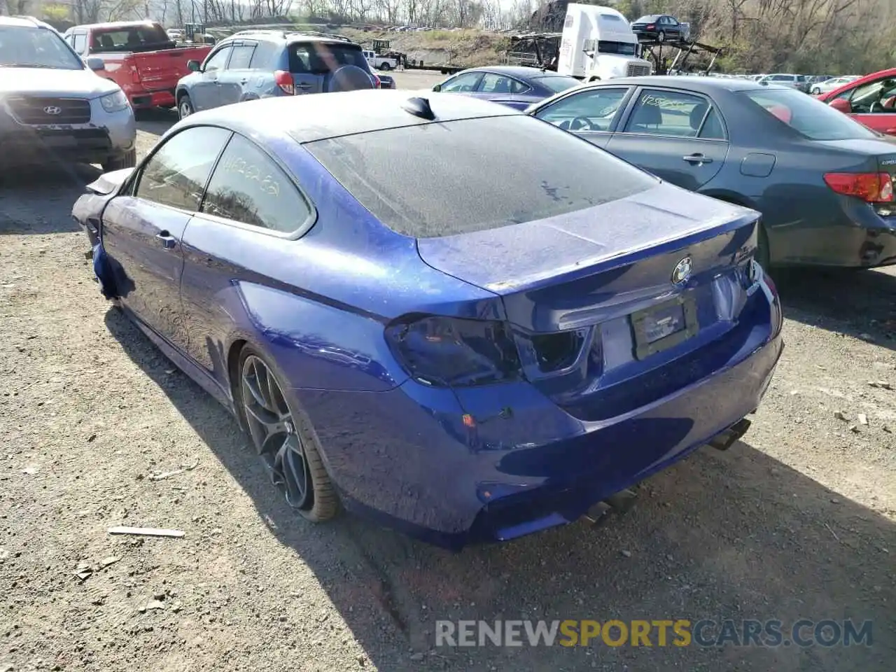 3 Photograph of a damaged car WBS3S7C07LFH51248 BMW M4 2020