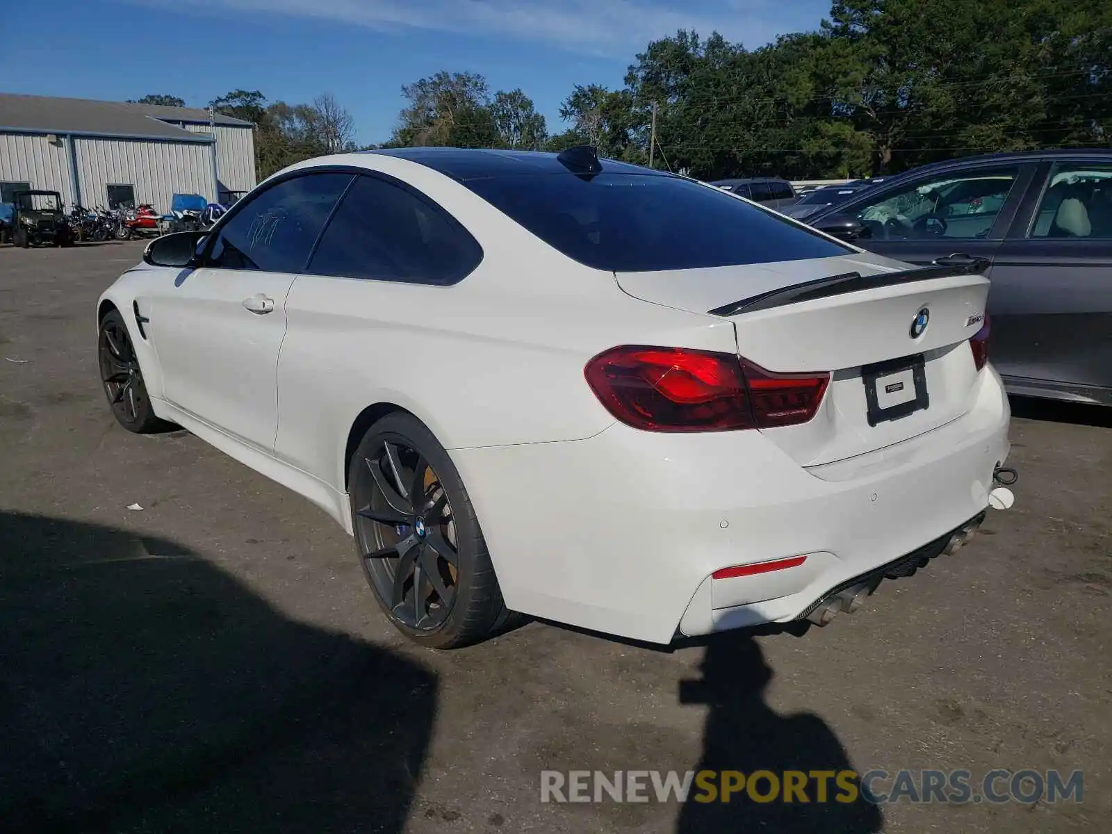 3 Photograph of a damaged car WBS3S7C0XLAH85049 BMW M4 2020