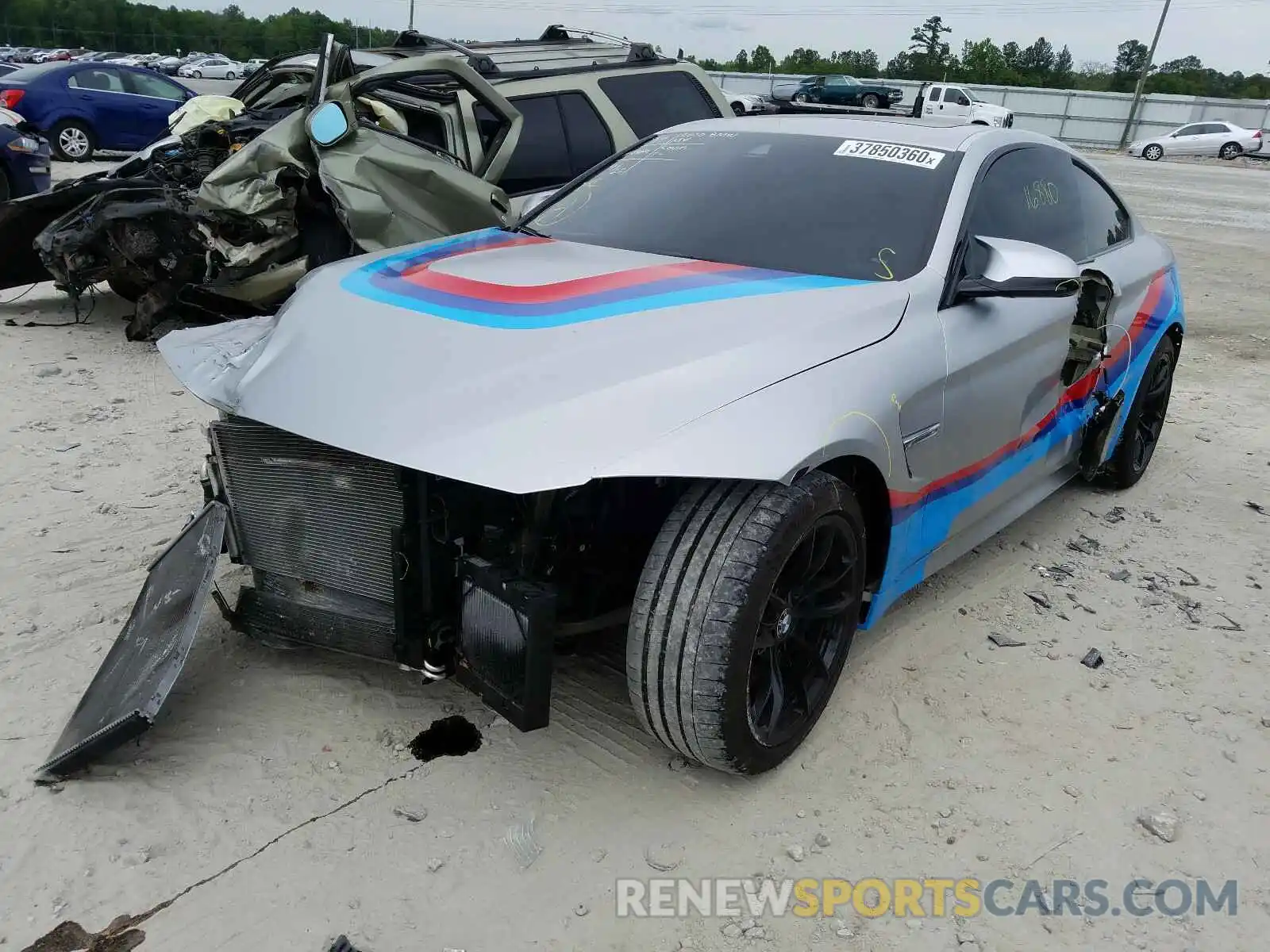 2 Photograph of a damaged car WBS4Y9C01LAH82992 BMW M4 2020