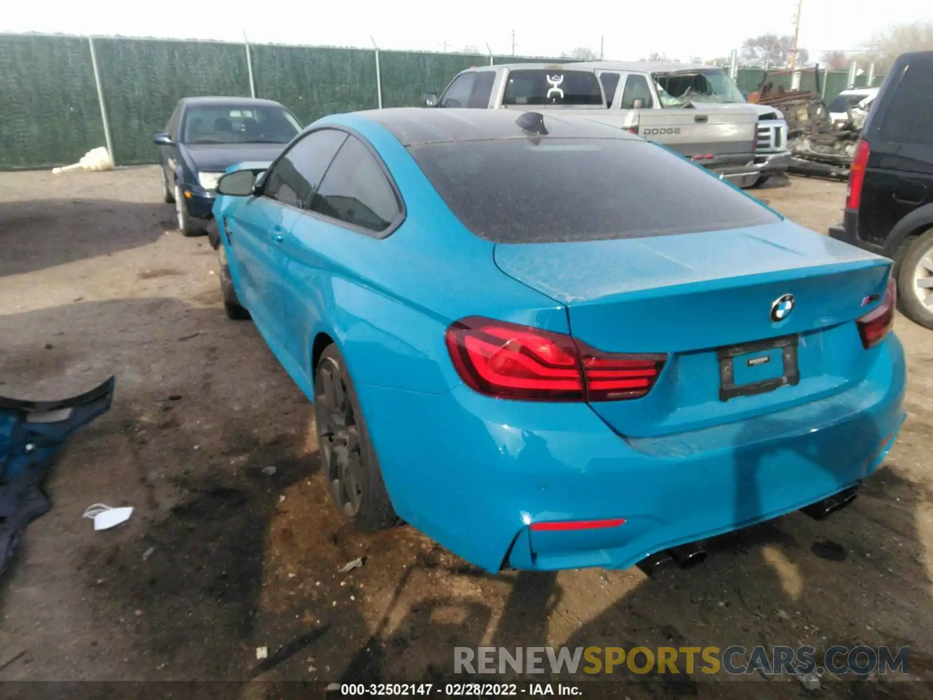 3 Photograph of a damaged car WBS4Y9C02LFJ30253 BMW M4 2020