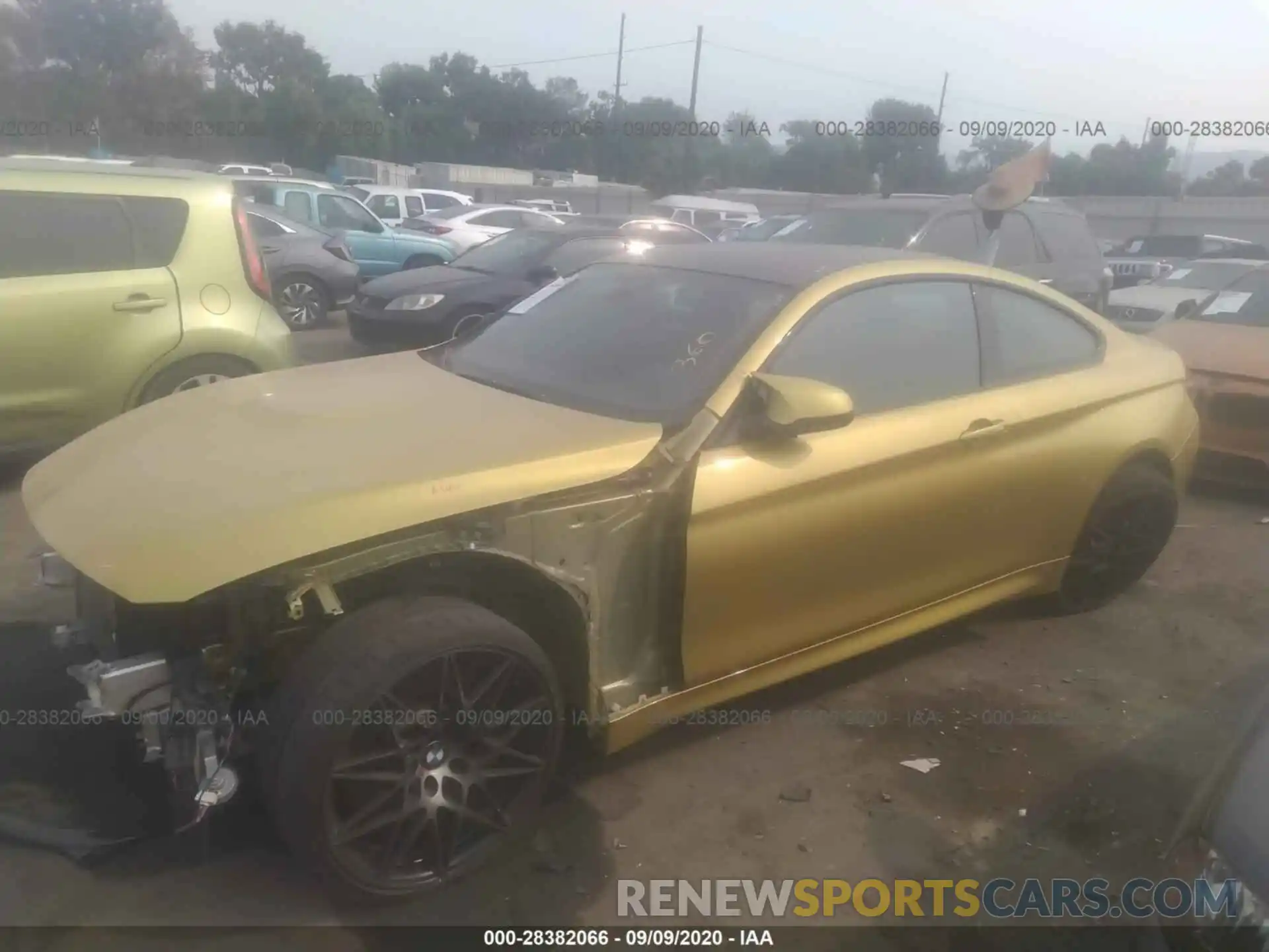 2 Photograph of a damaged car WBS4Y9C04LAH83070 BMW M4 2020