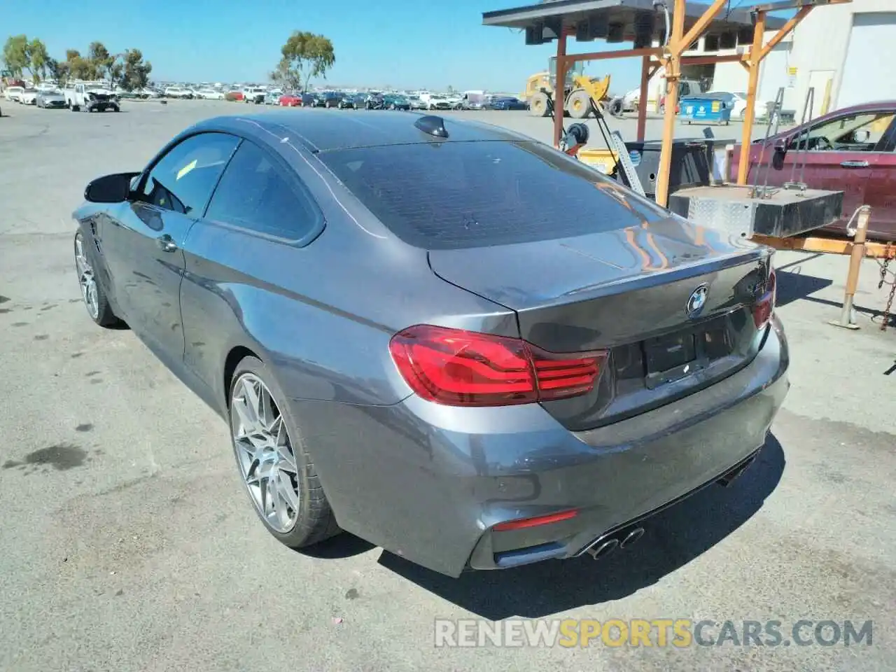 3 Photograph of a damaged car WBS4Y9C08LAH82956 BMW M4 2020