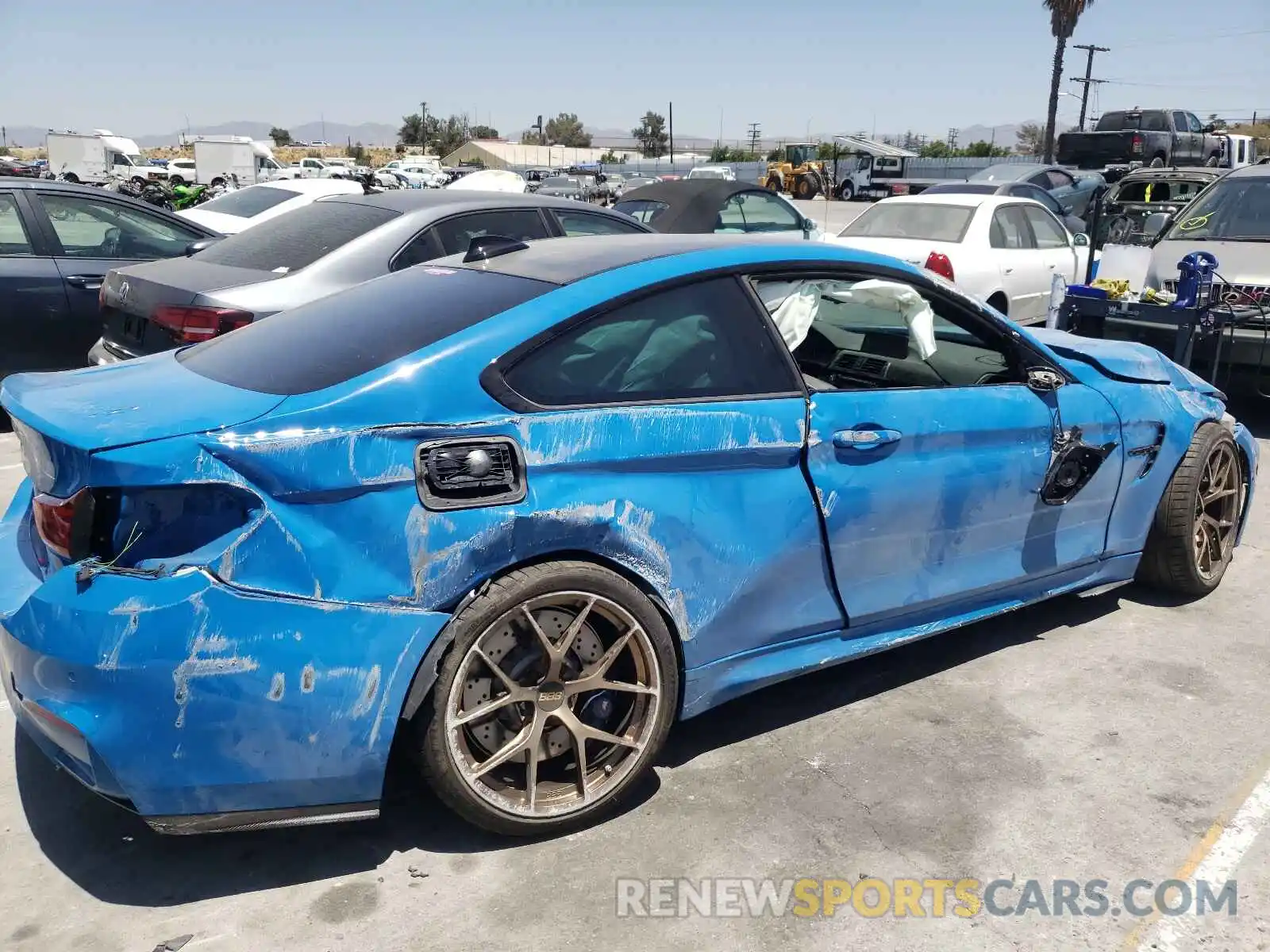 9 Photograph of a damaged car WBS4Y9C08LFH35106 BMW M4 2020