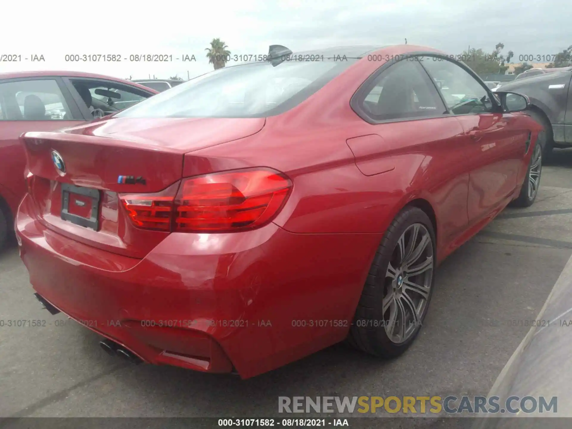 4 Photograph of a damaged car WBS4Y9C08LFJ58073 BMW M4 2020