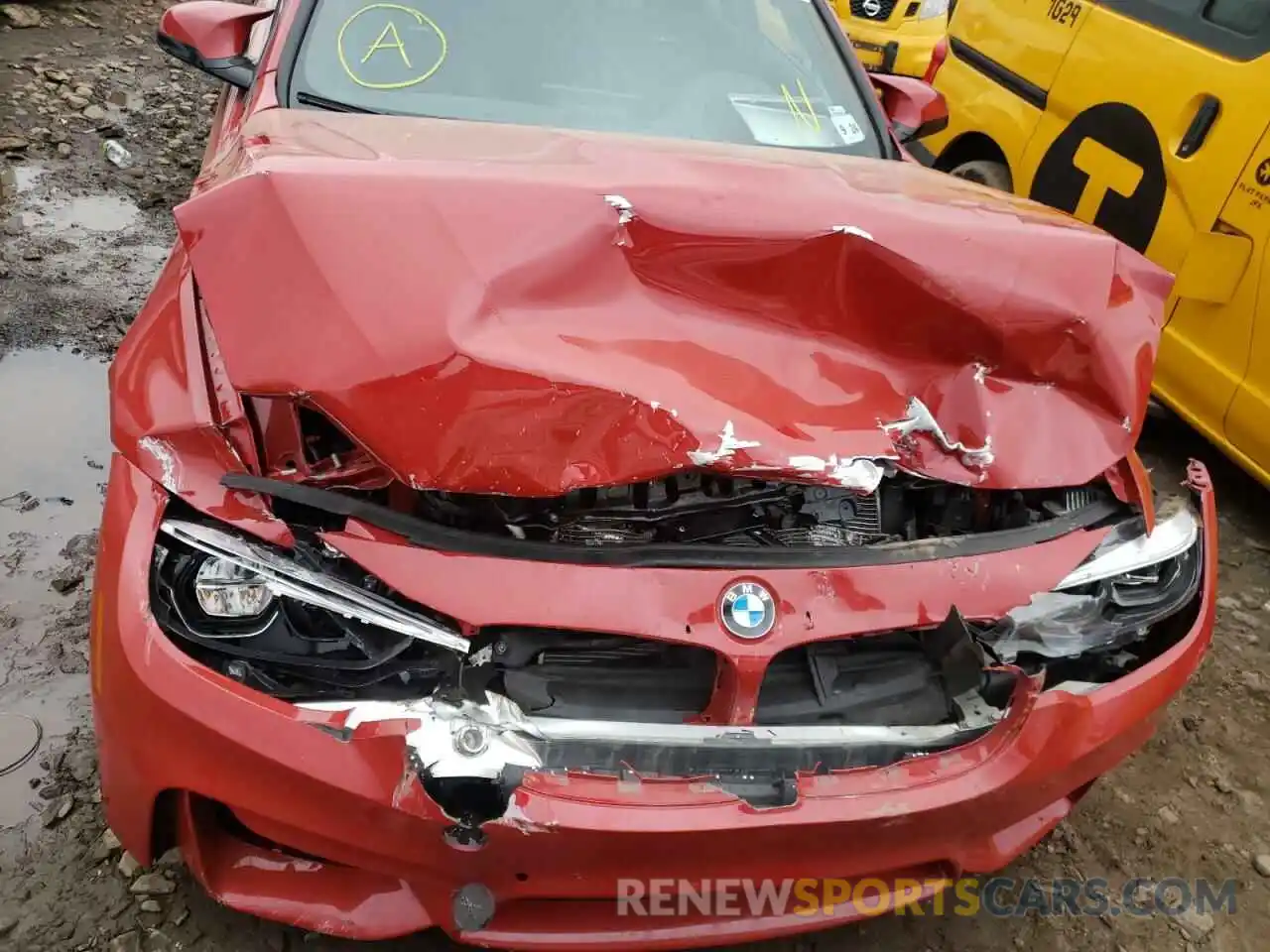 9 Photograph of a damaged car WBS4Y9C0XLFH29517 BMW M4 2020