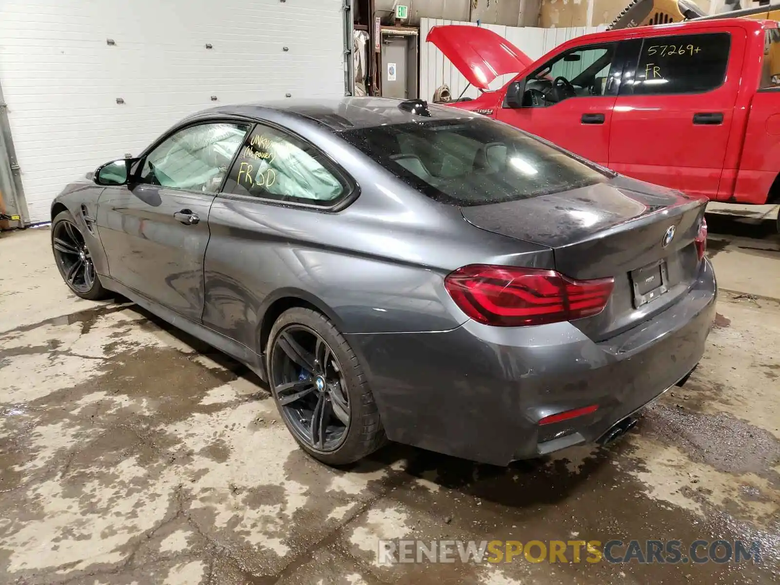 3 Photograph of a damaged car WBS4Y9C0XLFH89197 BMW M4 2020