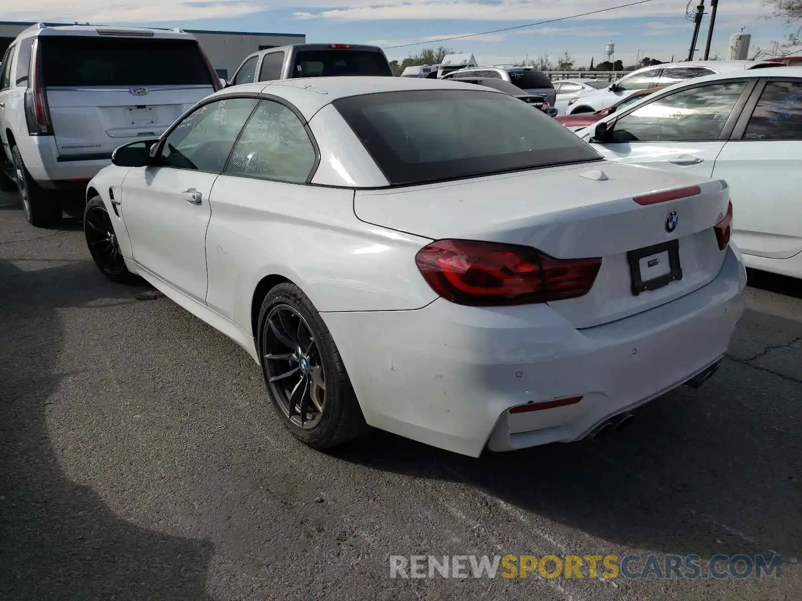 3 Photograph of a damaged car WBS4Z9C00L5P78807 BMW M4 2020