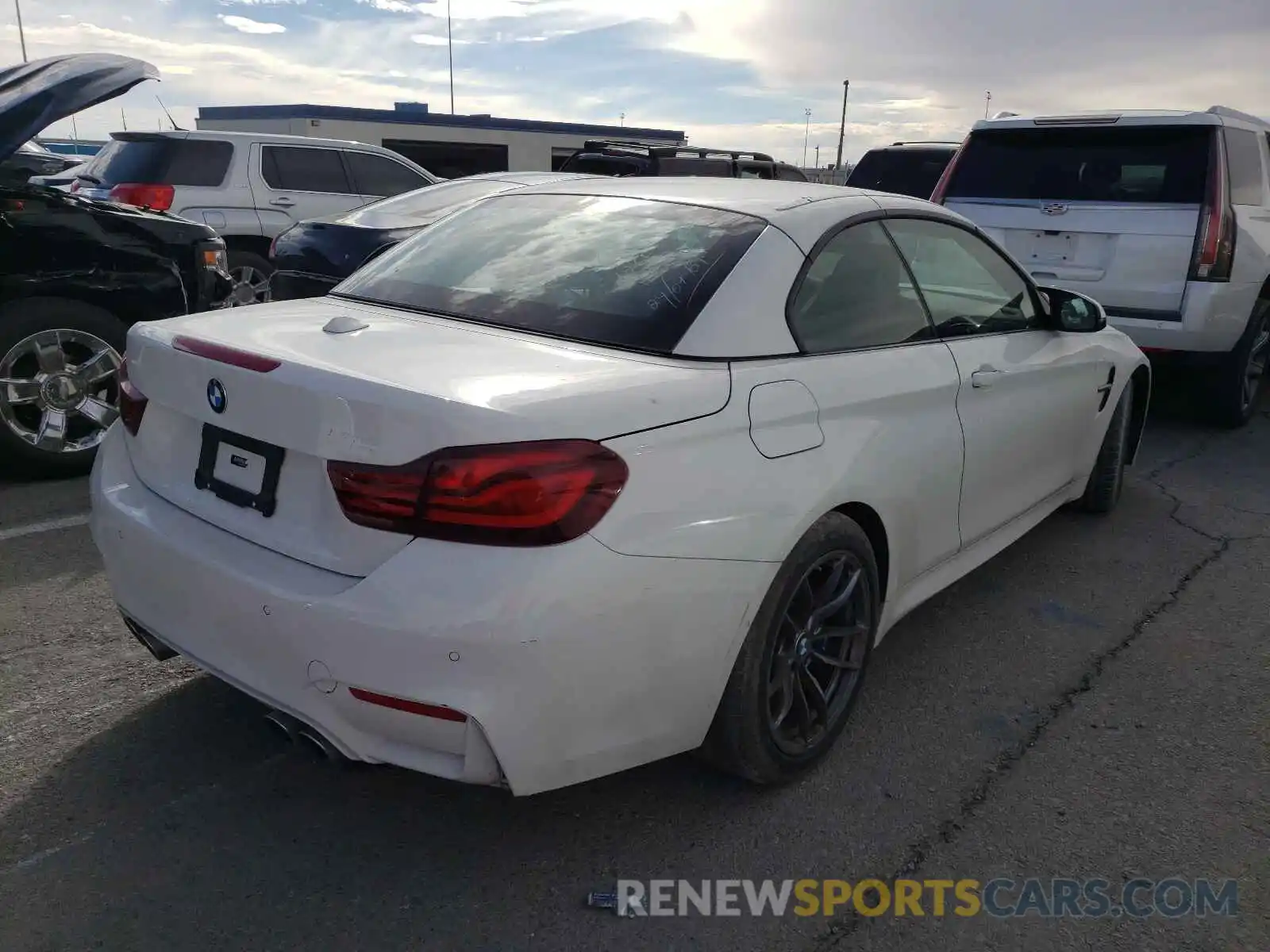 4 Photograph of a damaged car WBS4Z9C00L5P78807 BMW M4 2020