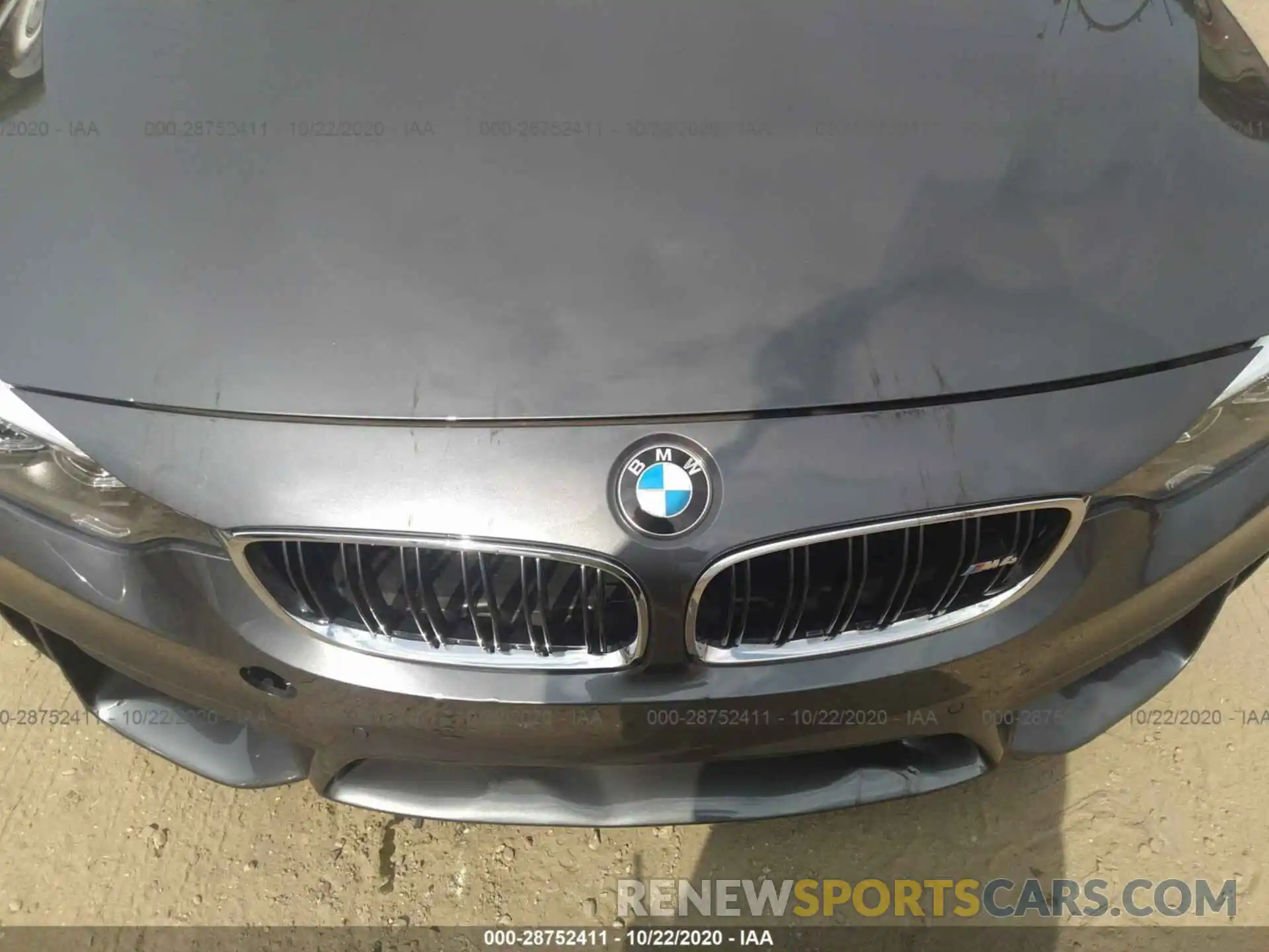 6 Photograph of a damaged car WBS4Z9C01L5P81067 BMW M4 2020