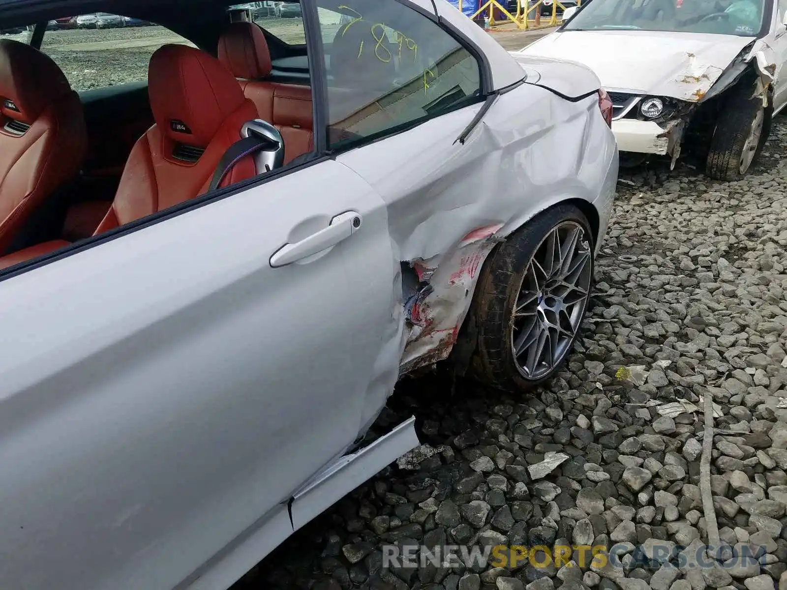 9 Photograph of a damaged car WBS4Z9C03L5N54589 BMW M4 2020