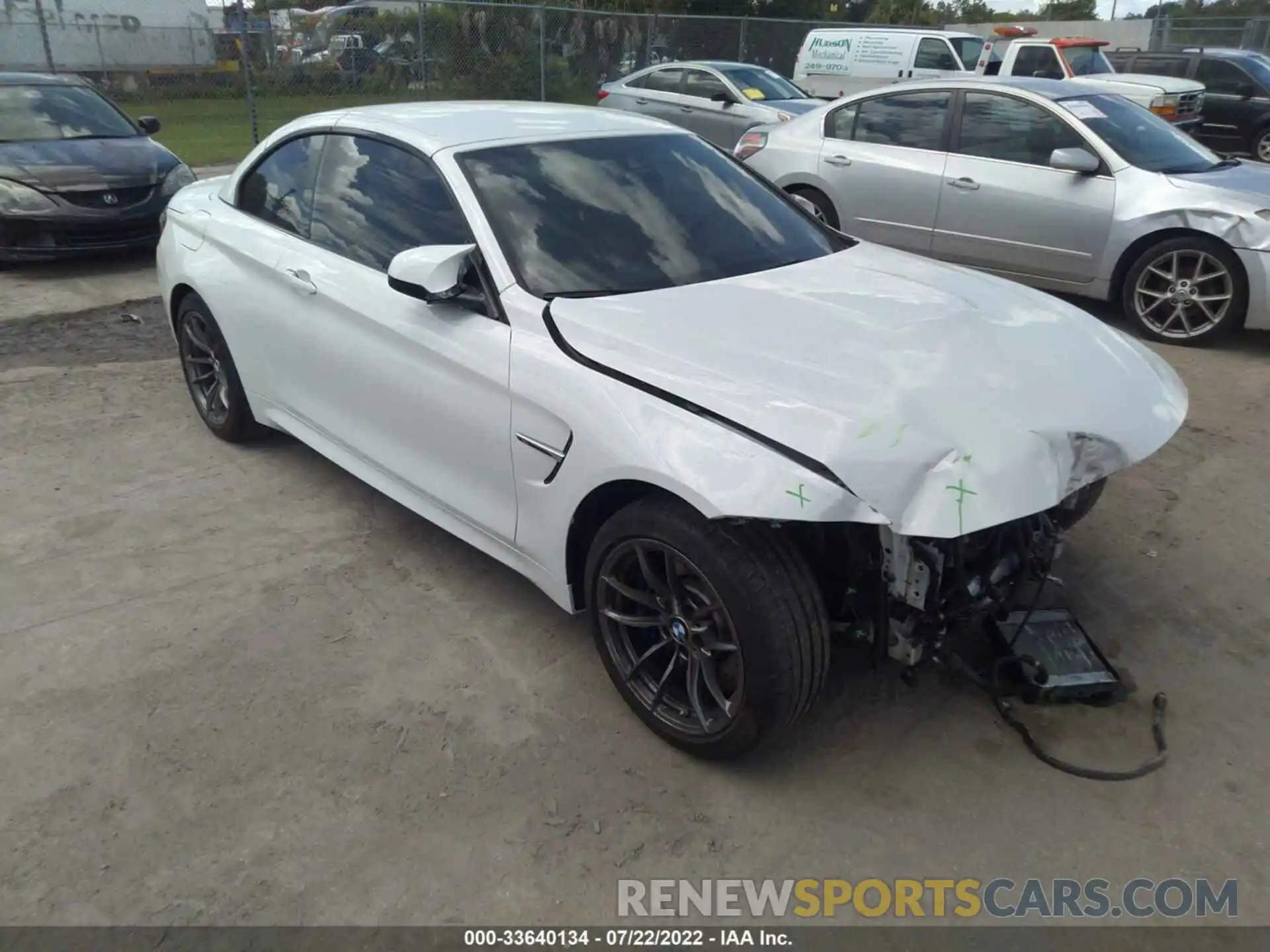 1 Photograph of a damaged car WBS4Z9C04L5P77353 BMW M4 2020