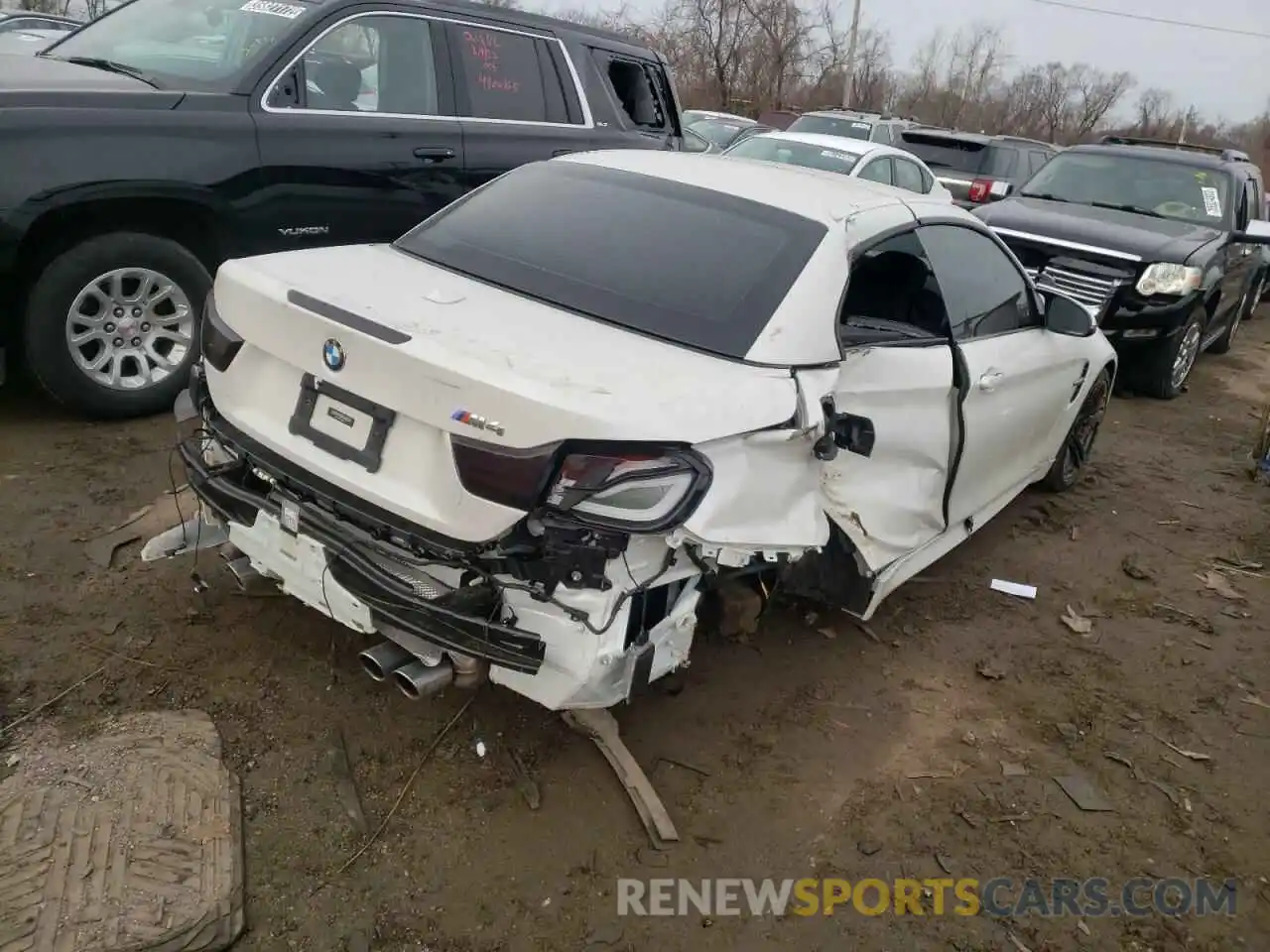 4 Photograph of a damaged car WBS4Z9C09L5N95177 BMW M4 2020