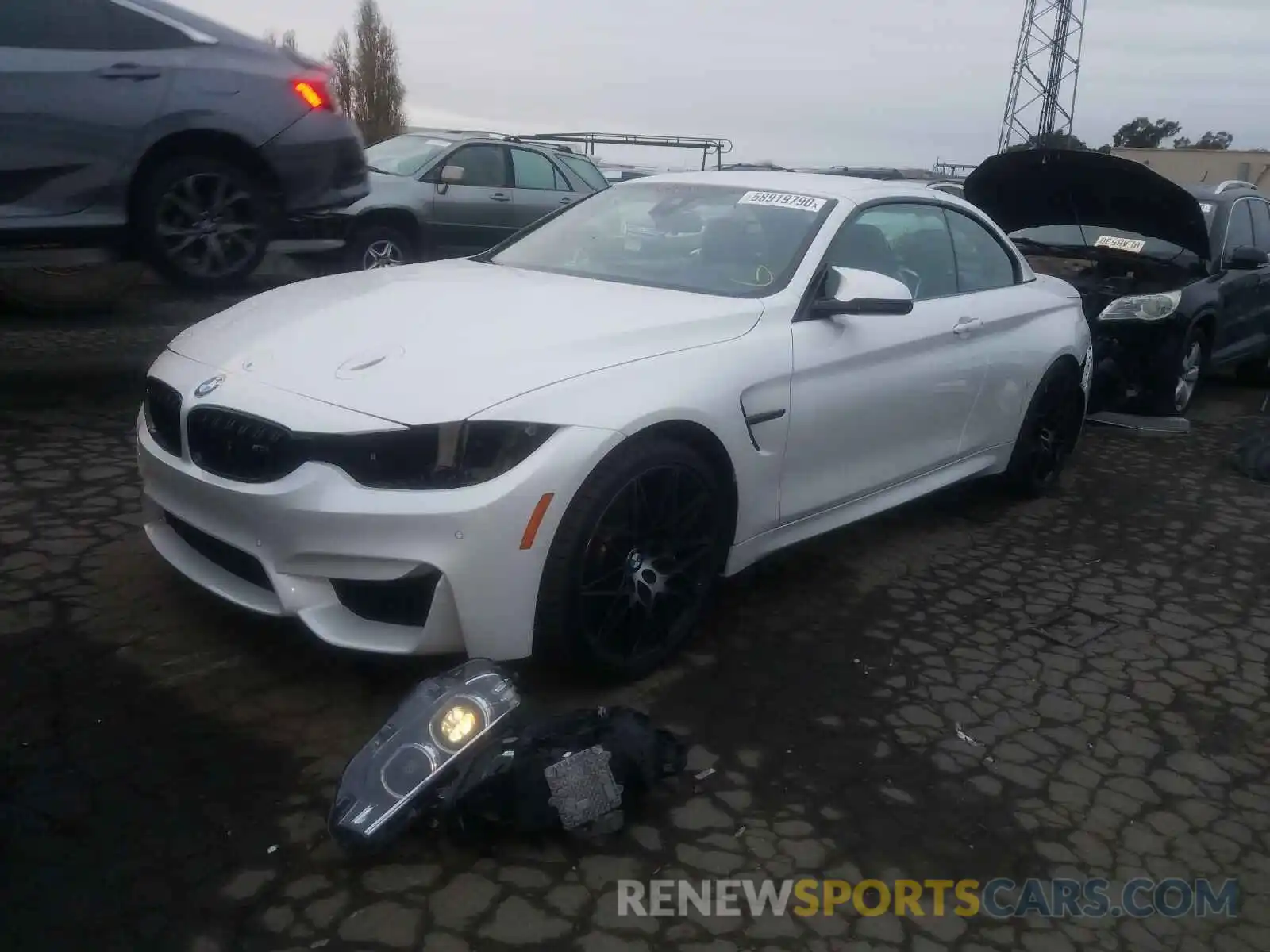 2 Photograph of a damaged car WBS4Z9C09L5R08809 BMW M4 2020