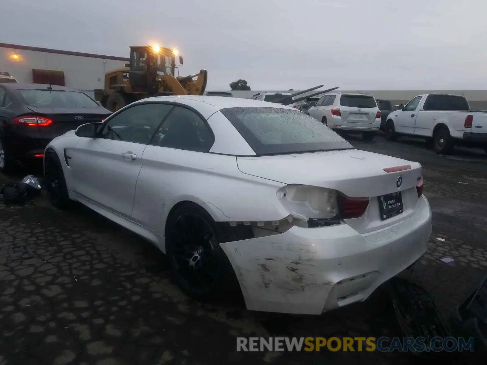 3 Photograph of a damaged car WBS4Z9C09L5R08809 BMW M4 2020