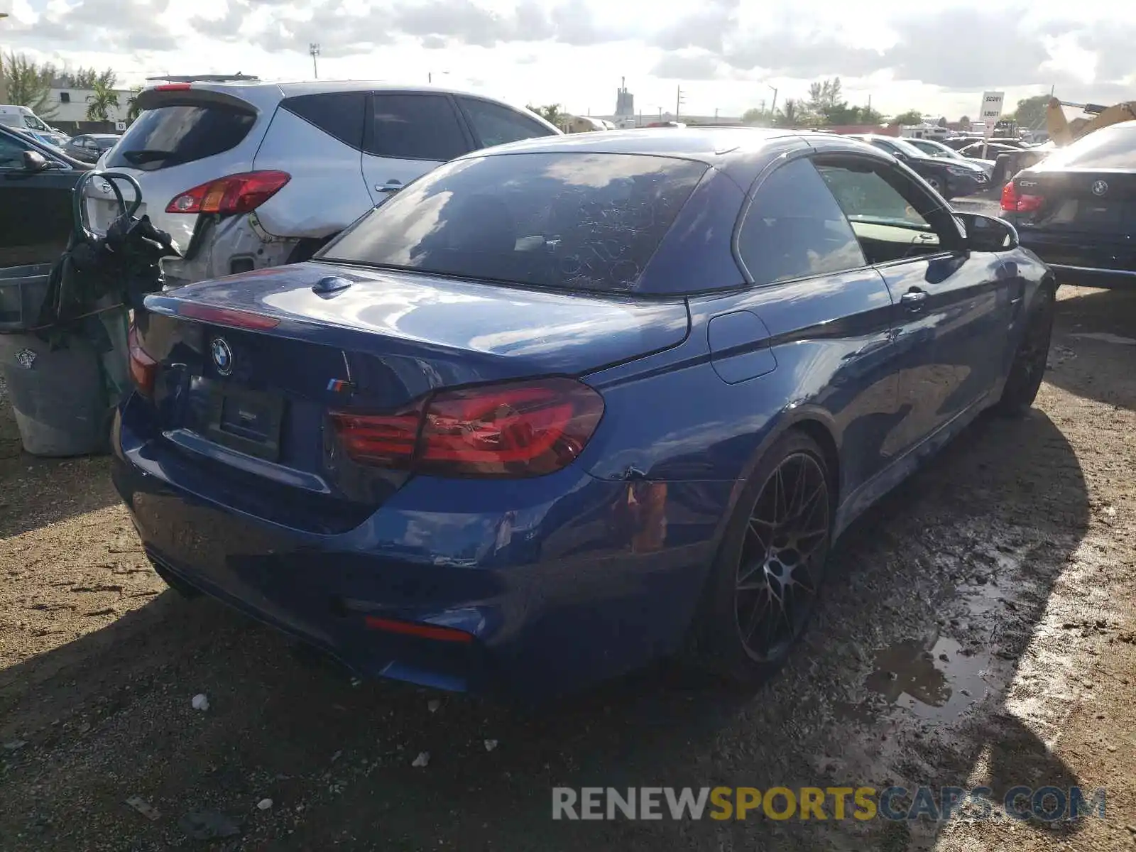 4 Photograph of a damaged car WBS4Z9C0XL5N69106 BMW M4 2020